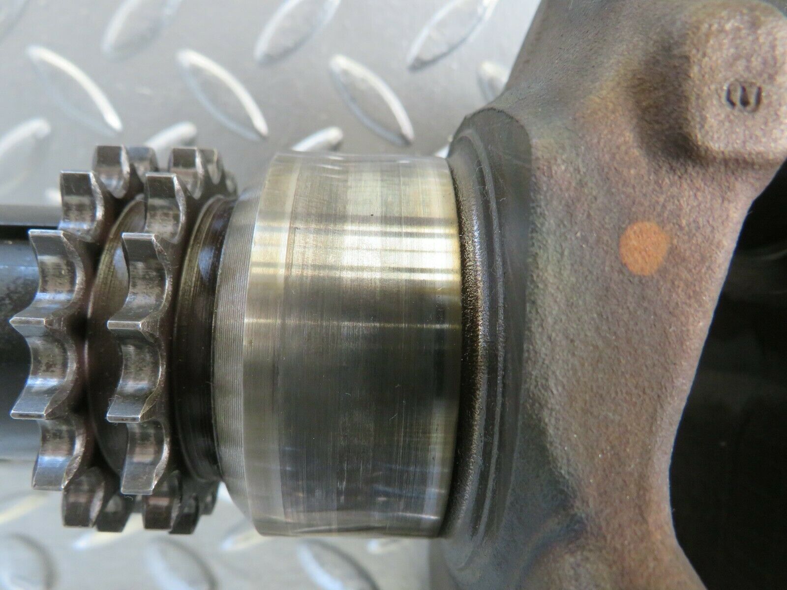 23098 Mercedes-Benz C123 230CE Coupe Crankshaft 10235