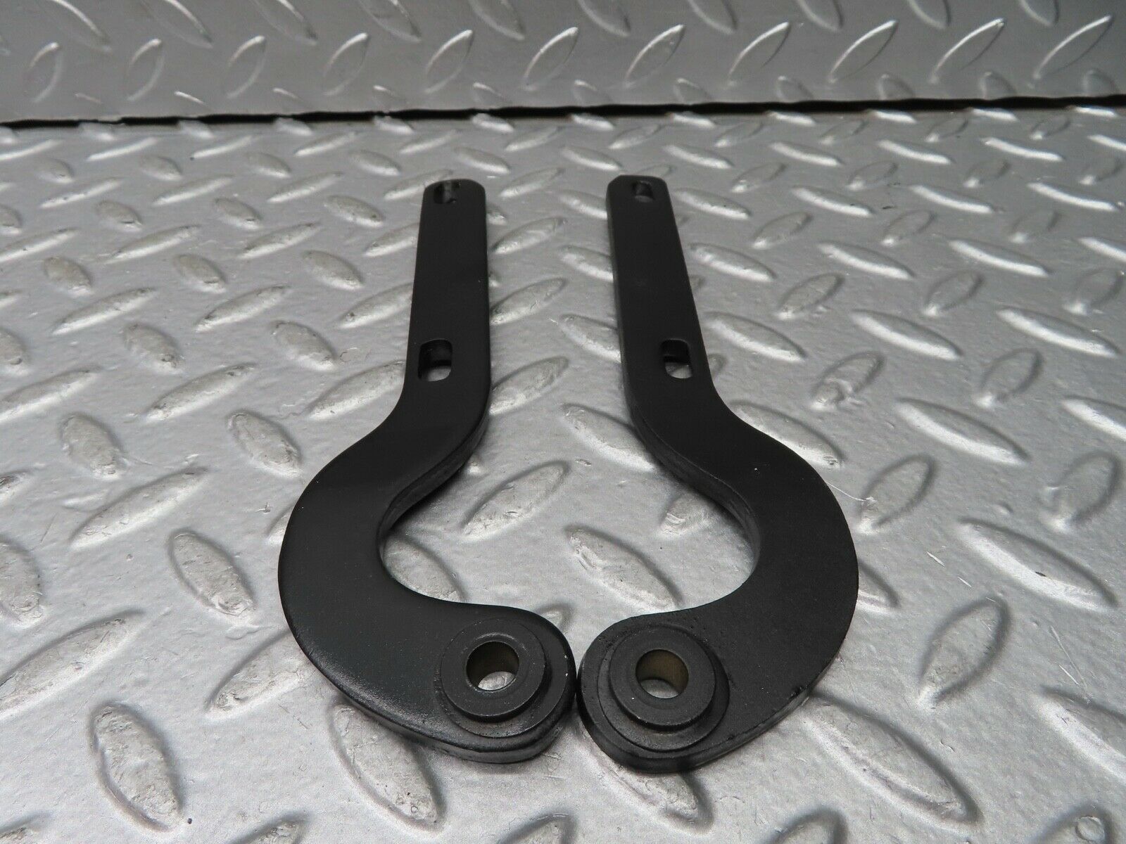 20946 Mercedes-Benz W114 250CE Coupe Bonnet Hinge Support Pair