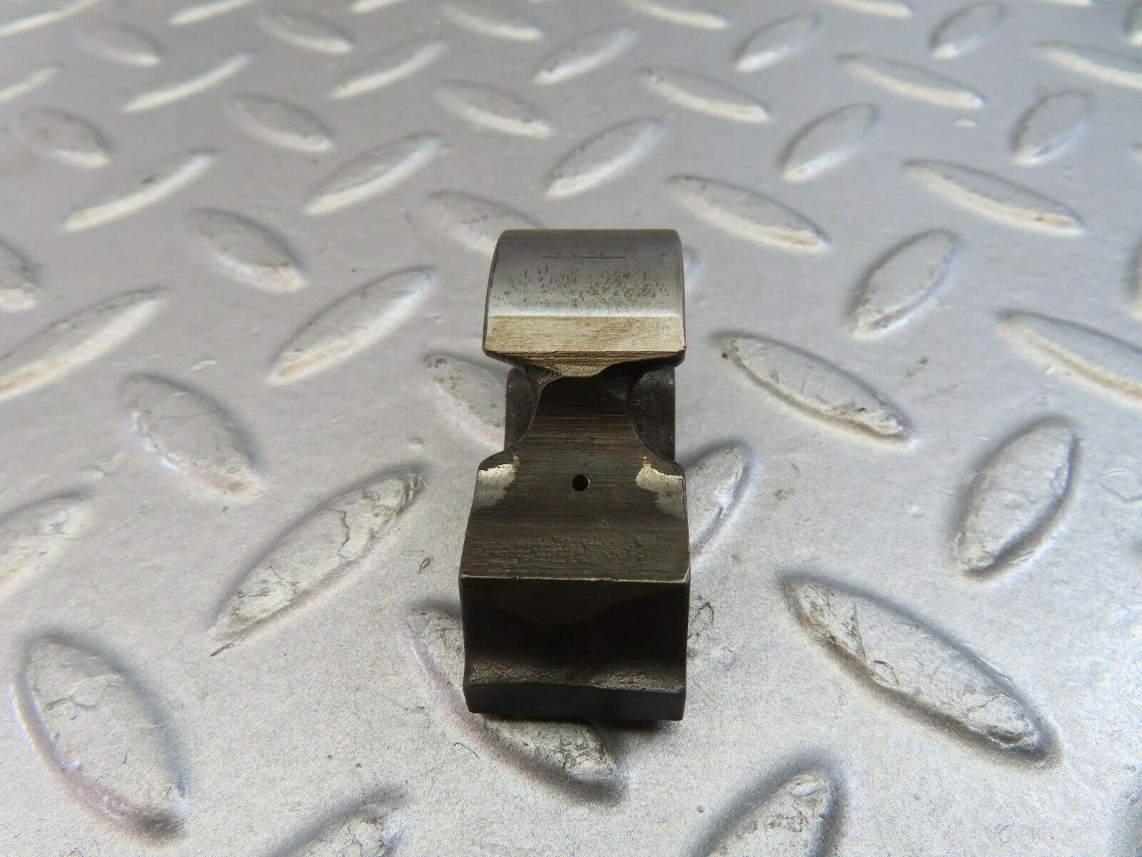 9865 Mercedes-Benz C123 280CE Coupe Valve Rocker Arm With Retaining Spring