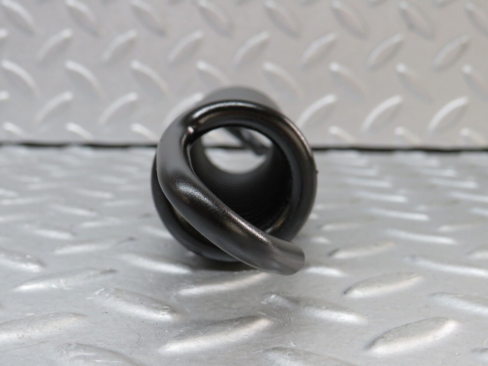 36364 Mercedes-Benz W126 420SE Bonnet Hinge Spring