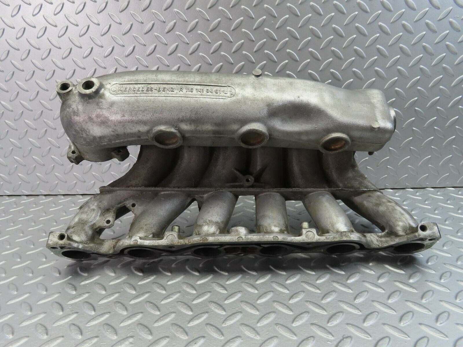 9841 Mercedes-Benz C123 280CE Coupe Air Intake Manifold 1101413401