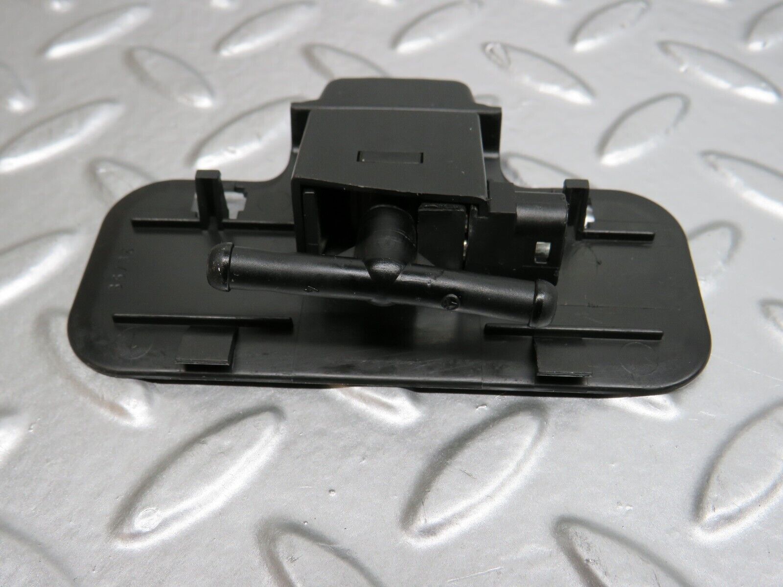 24635 Mercedes-Benz W140 S320 Front Heated Windscreen Washer Nozzle 1408601247