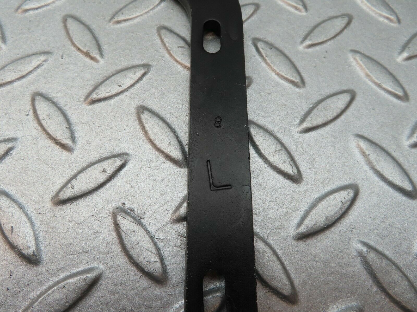 3624 Mercedes-Benz W115 220D Left Bonnet Hinge Support