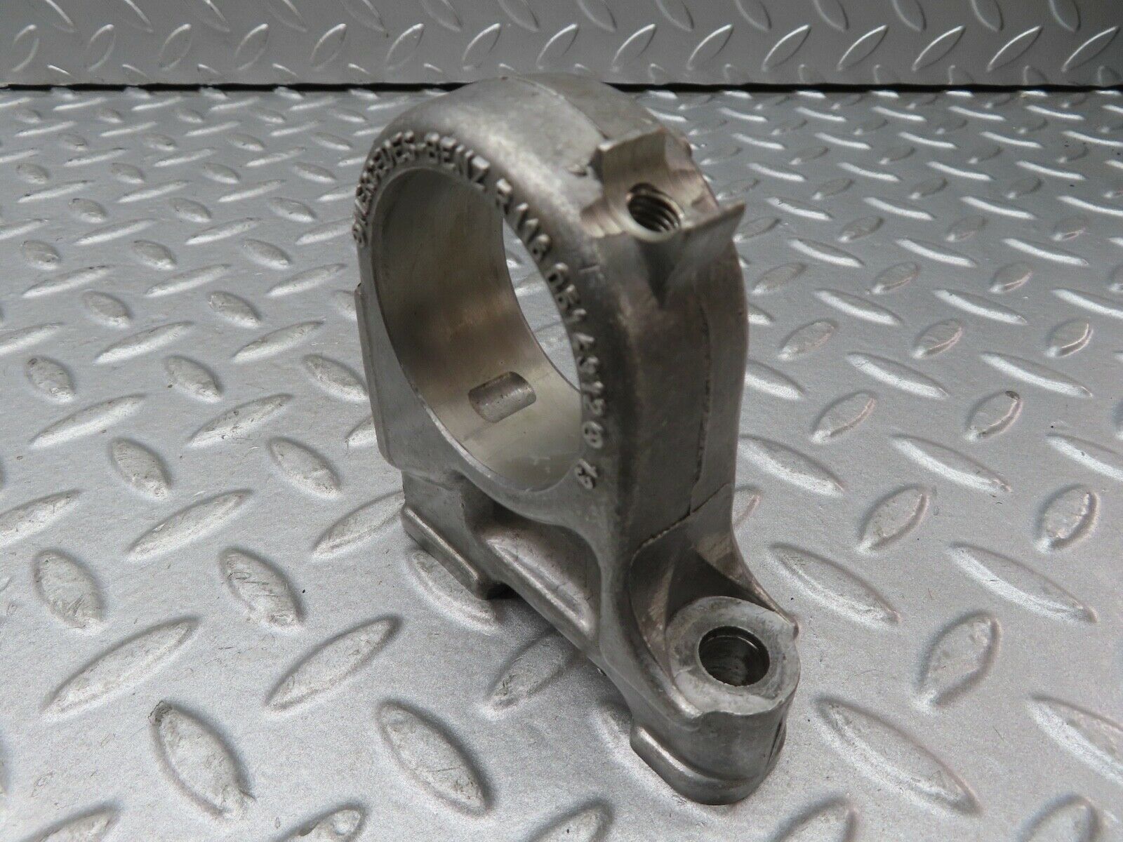 17727 Mercedes-Benz W116 450SEL Camshaft Tower Bearing 1160514312