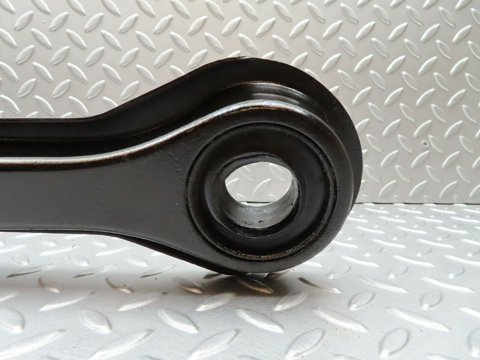 3563 Mercedes-Benz W108 280SE Rear Right Axle Spring Coil Mount