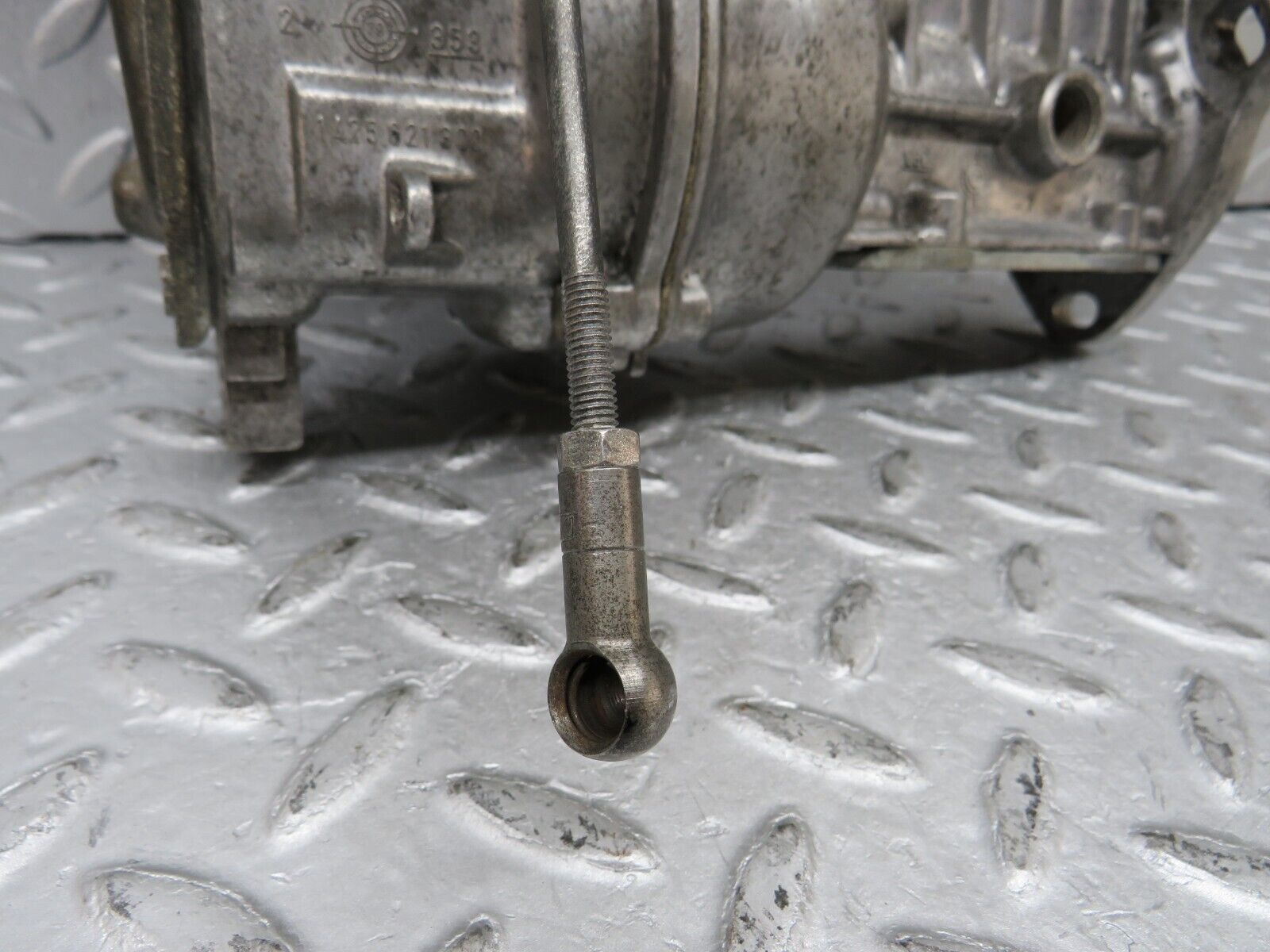 35930 Mercedes-Benz 240D OM616.912 Fuel Injection Pump 6160704101 0400074989