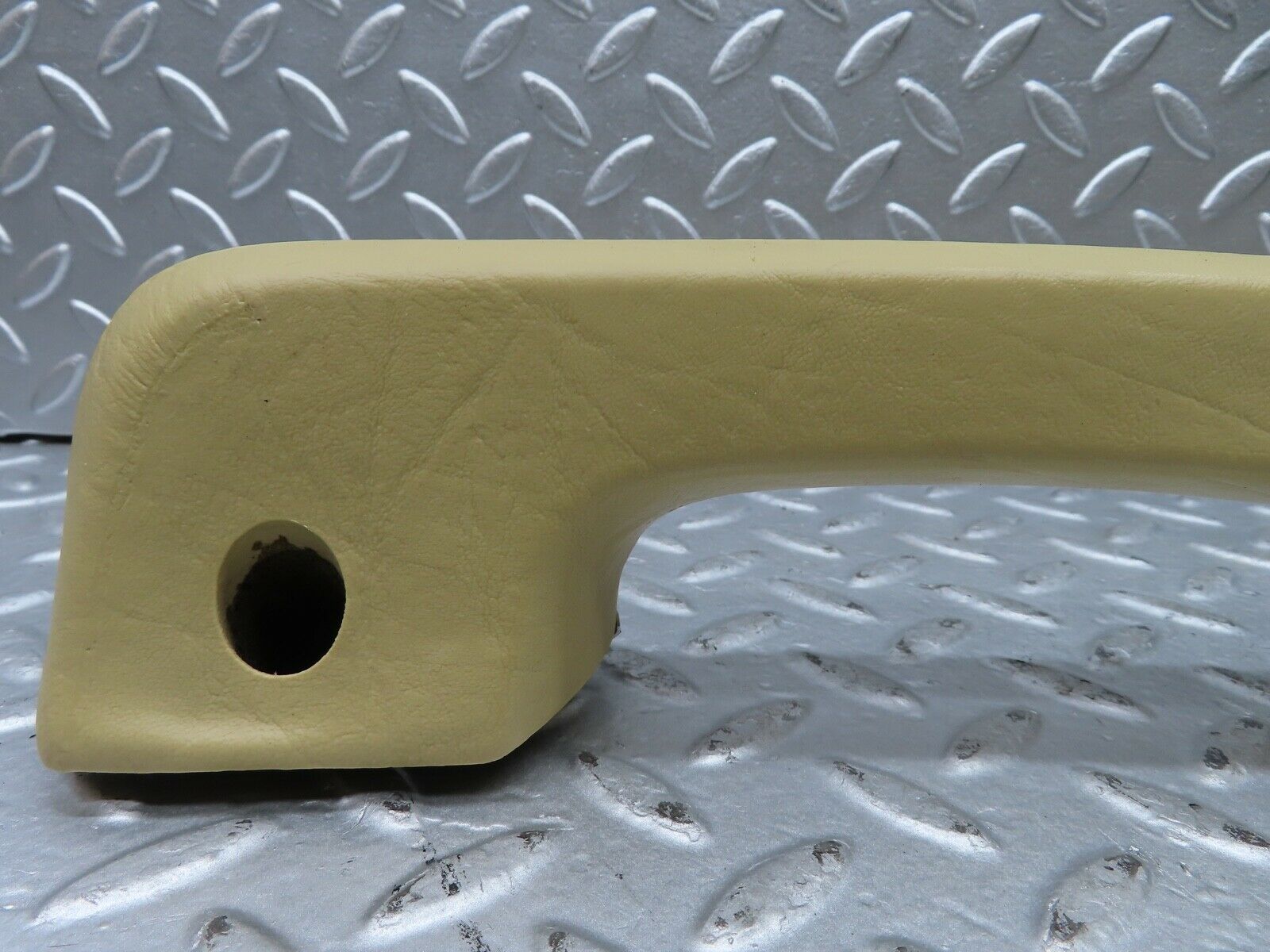 21030 Mercedes-Benz W123 230E Interior Door Handle Front Left Beige 1239701701