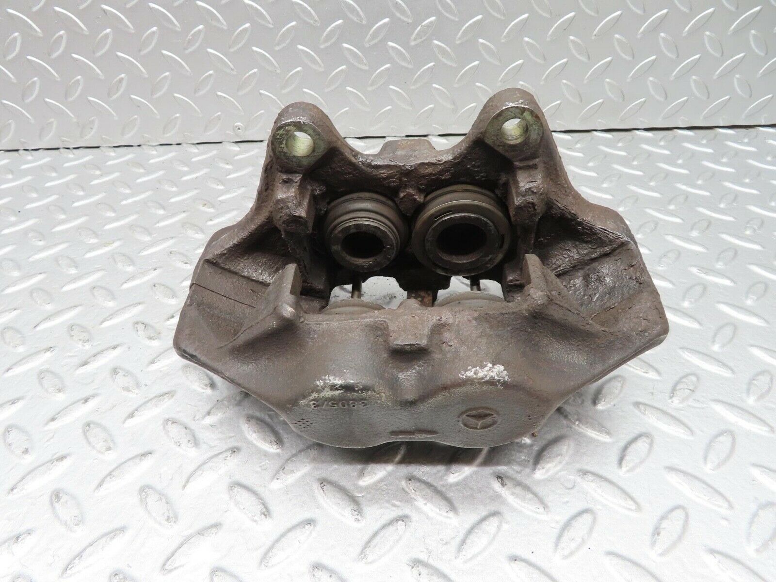 15121 Mercedes-Benz W140 S320 Front Brake Caliper Left Side Lucas 5177