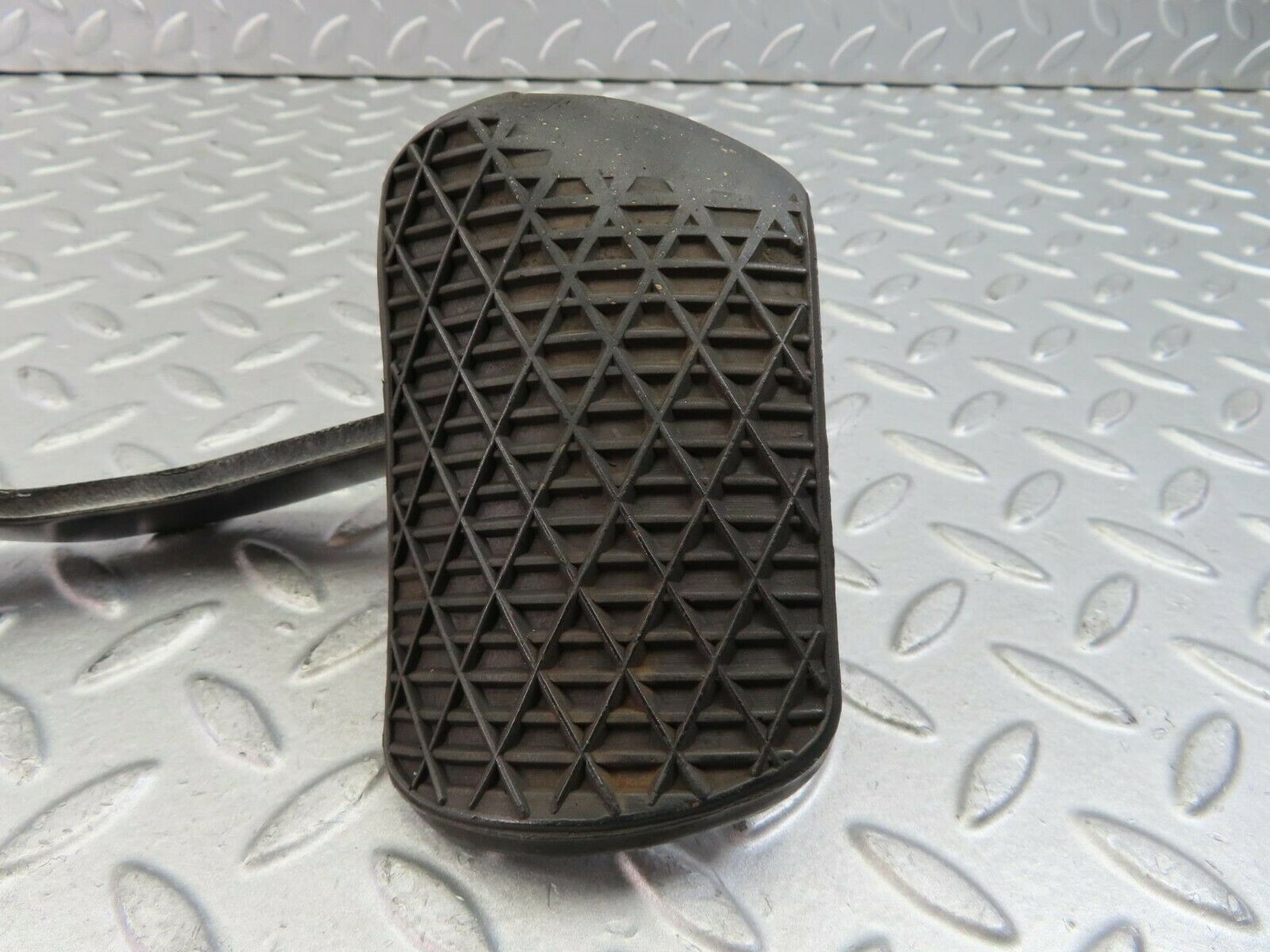 9665 Mercedes-Benz C123 280CE Coupe Brake Pedal With Rubber