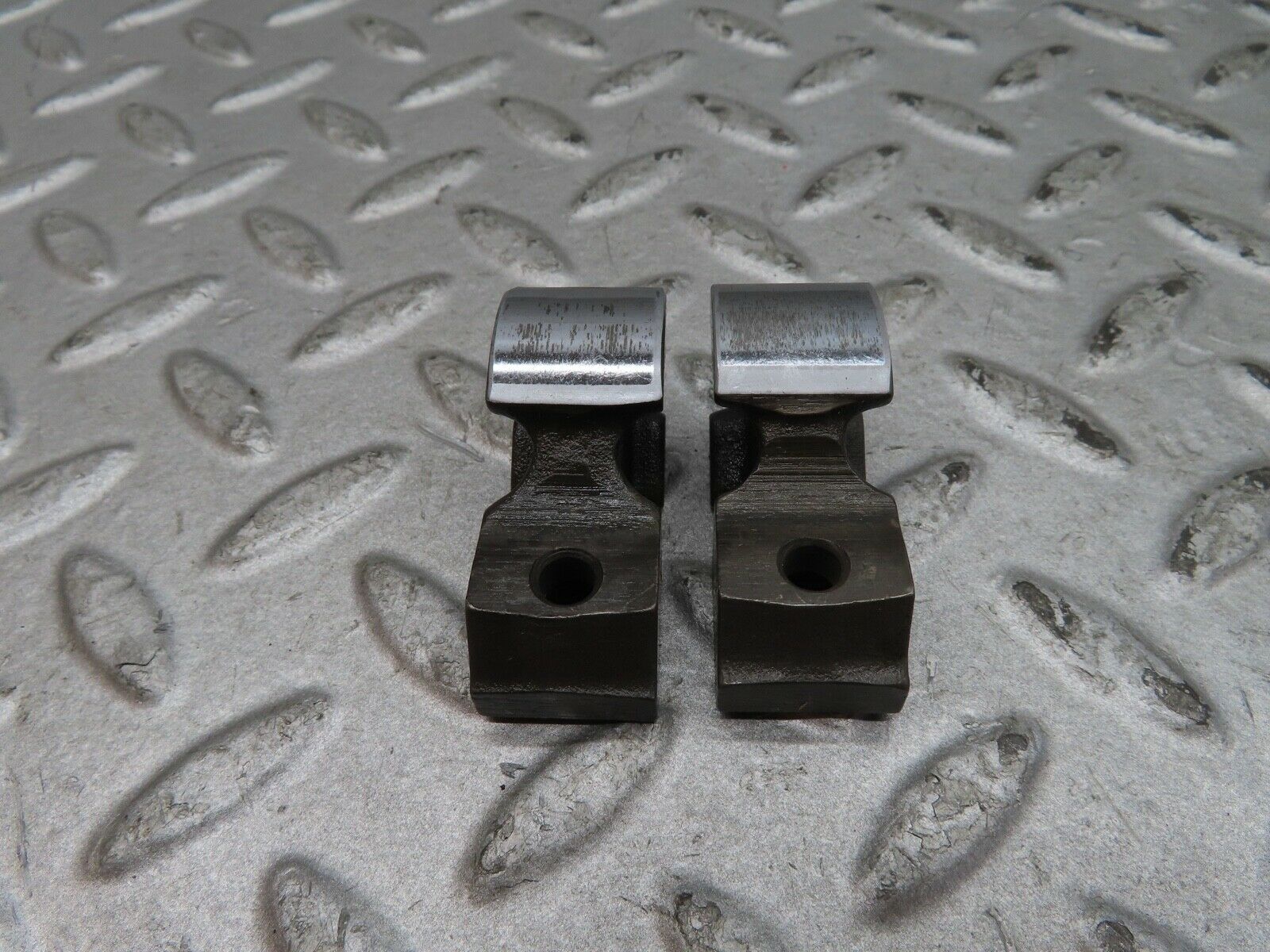 17862 Mercedes-Benz W116 450SEL Valve Rocker Arm