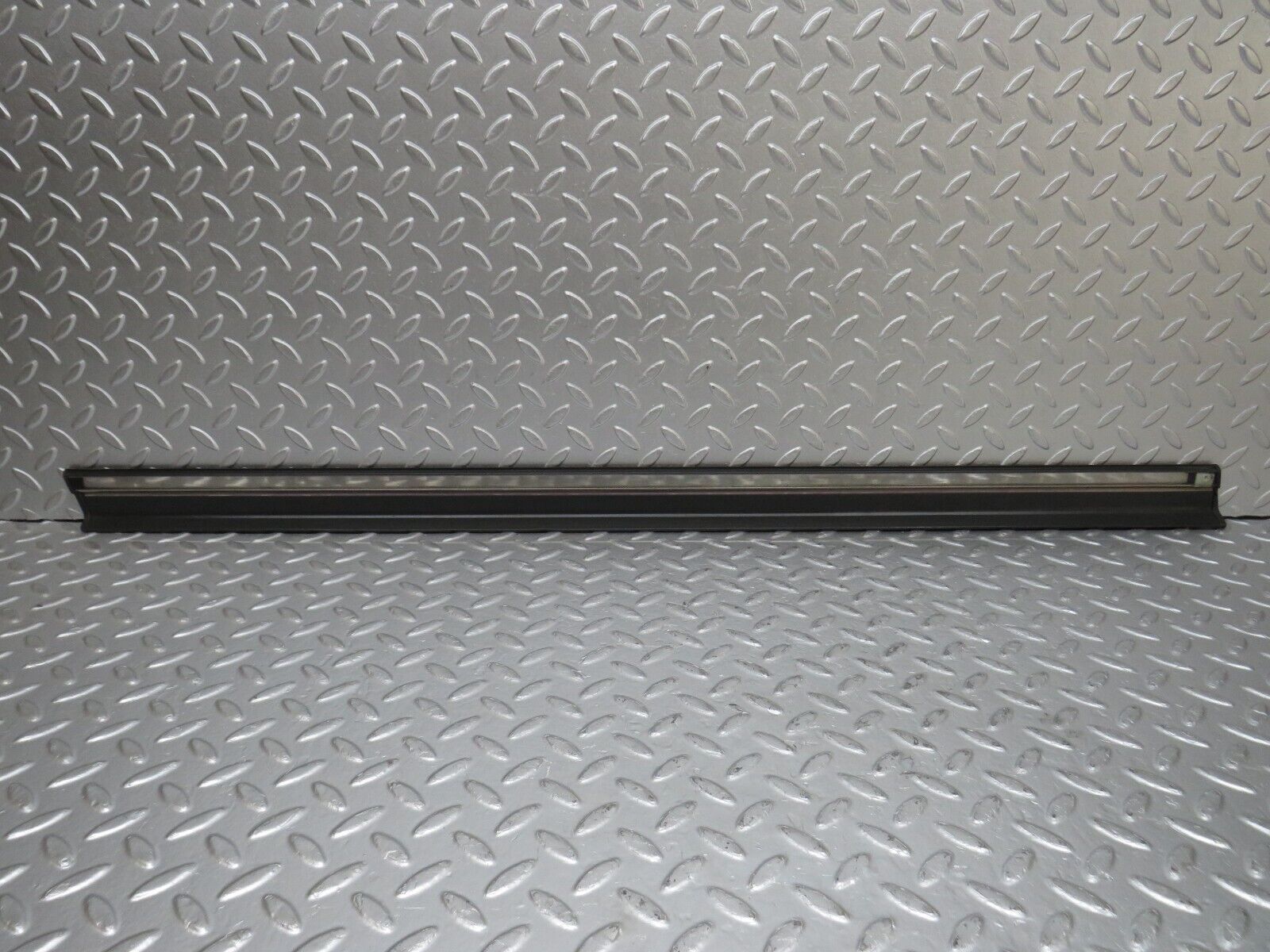 33844 Mercedes-Benz W201 190E 2.0L Front Right Door Lower Moulding Trim