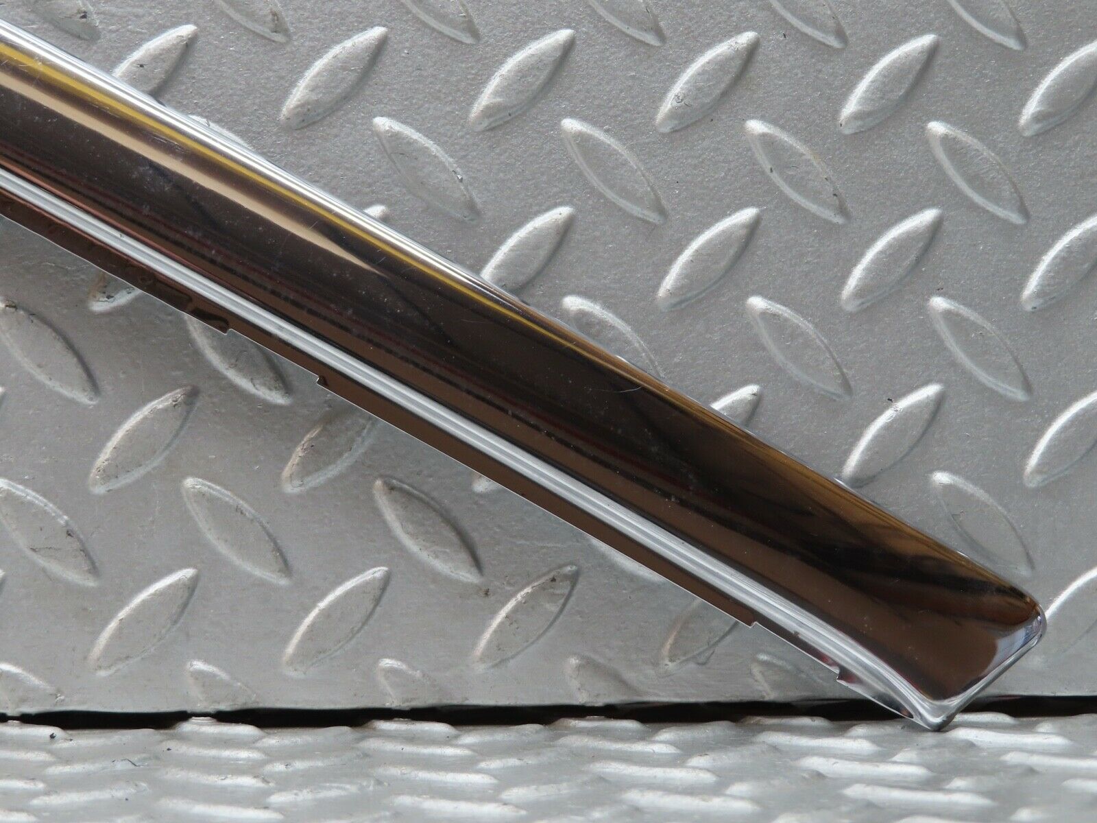 19743 Mercedes-Benz C140 CL420 Coupe Front Bumper Trim Left Side 1408851374