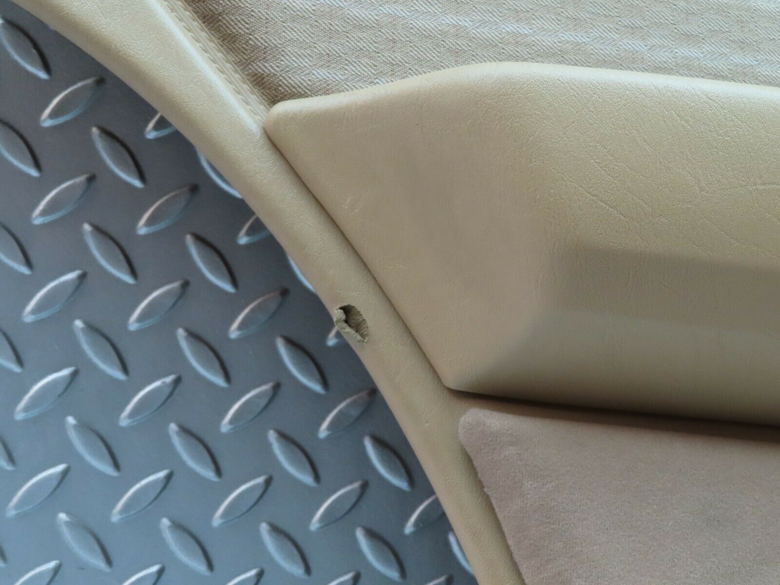 5264 Mercedes-Benz W124 230E Rear Left Door Card Beige 1247370970