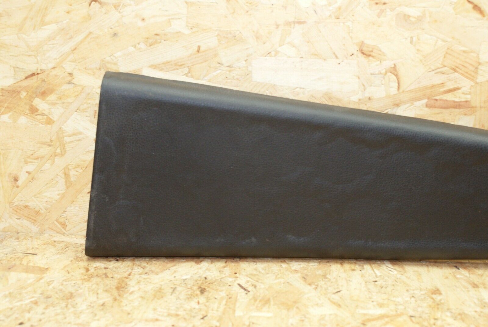 2286 Mercedes-Benz W123 280E B Pillar Trim Panel Right Side Black
