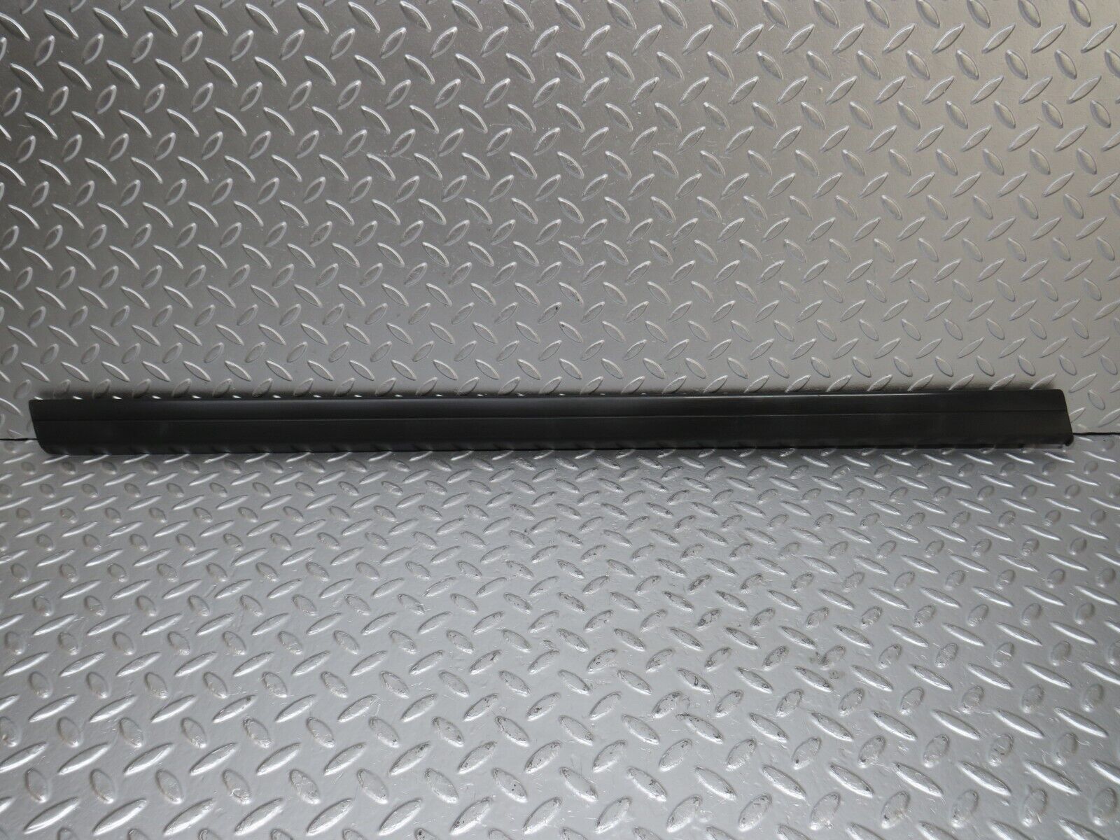 33846 Mercedes-Benz W201 190E 2.0L Front Left Door Lower Moulding Trim