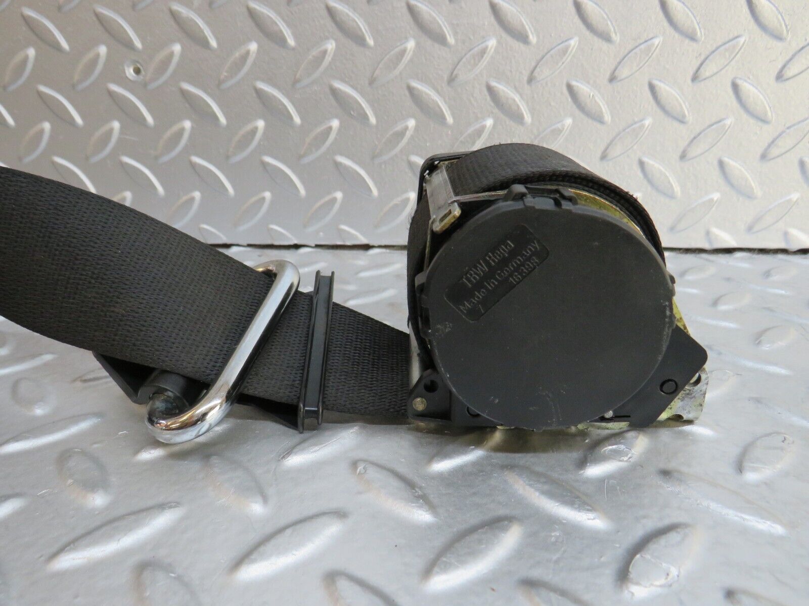 37161 Mercedes-Benz C126 420SEC Coupe Rear Right Seat Belt With Buckles 1268801695