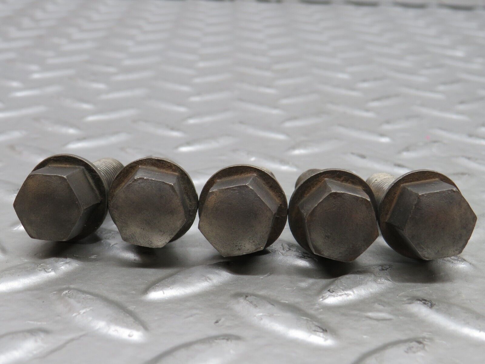 27933 Mercedes-Benz 5x Alloy Wheel Lug Bolt M12x1.5