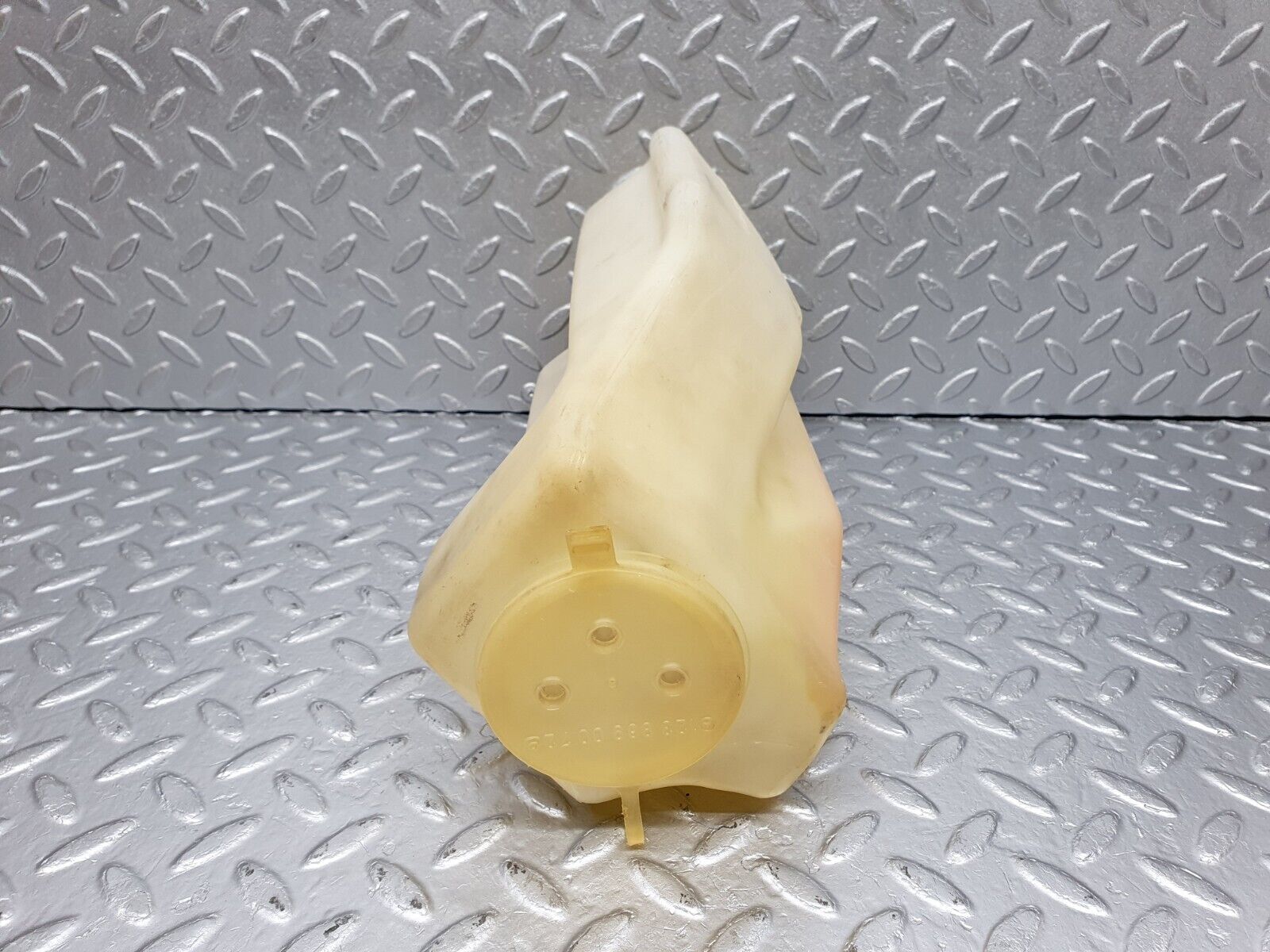 40814 Mercedes-Benz W123 300D Windscreen Washer Fluid Reservoir 1238690720 1238690072