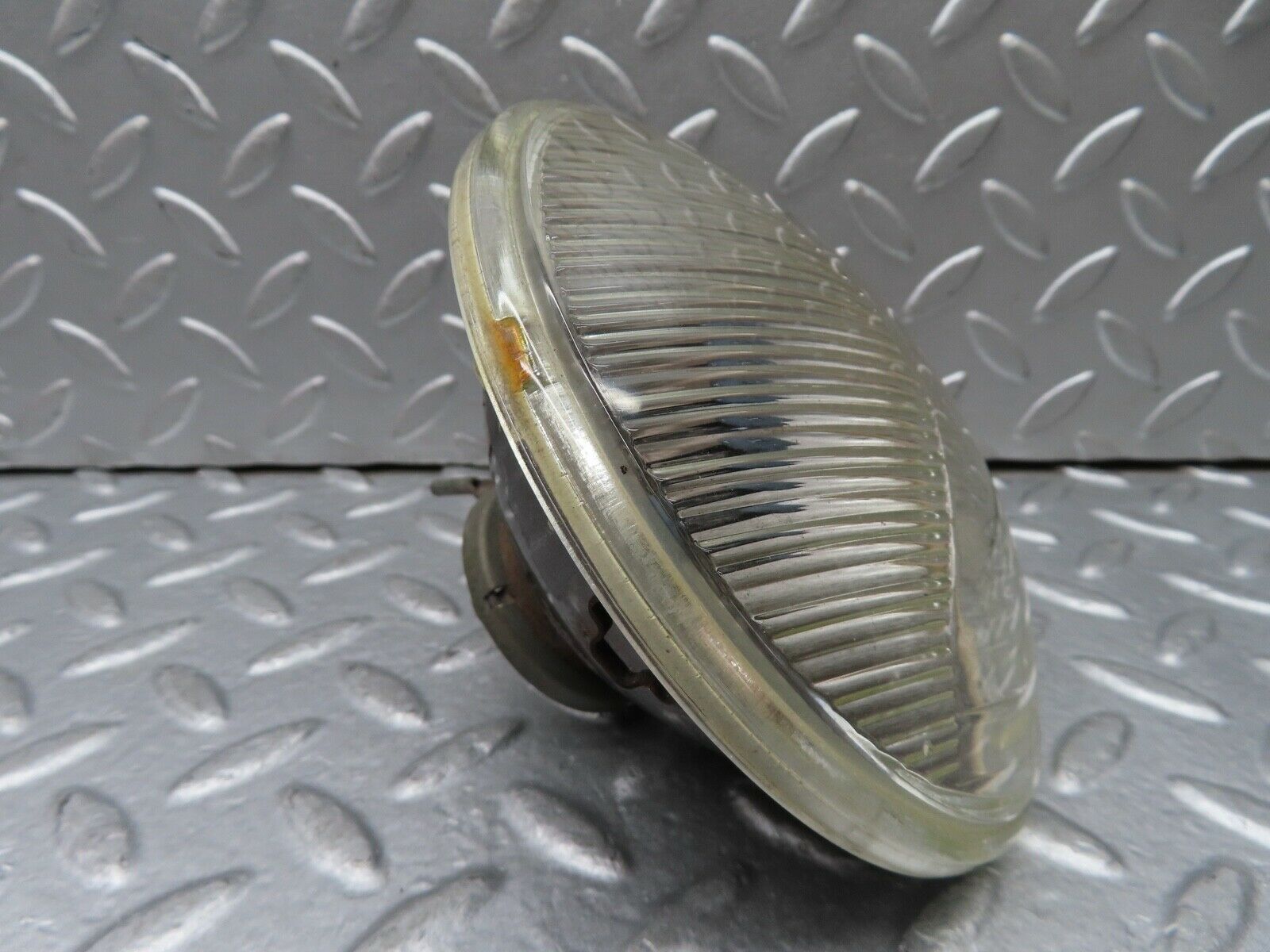 18444 Mercedes-Benz W111 220SE Coupe Headlight IGM 4568 HC