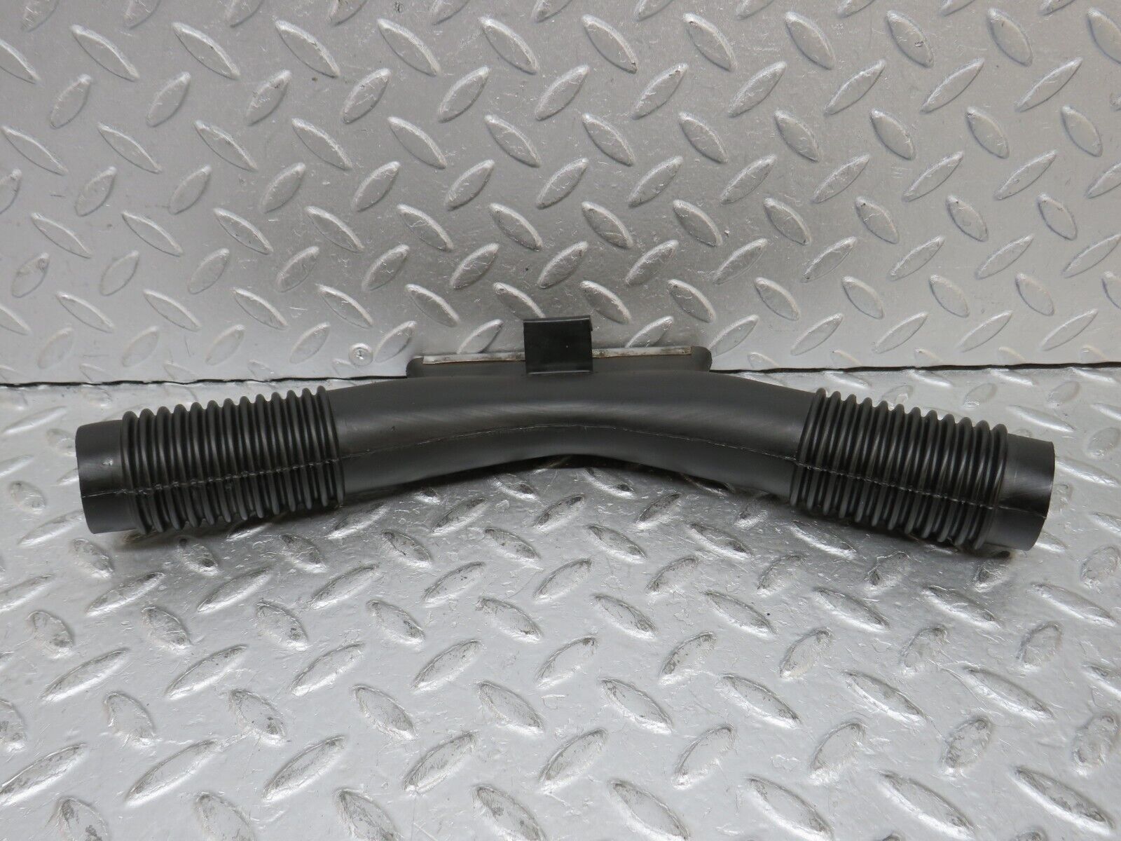 37423 Mercedes-Benz W109 300SEL Heater Centre Air Duct Vent