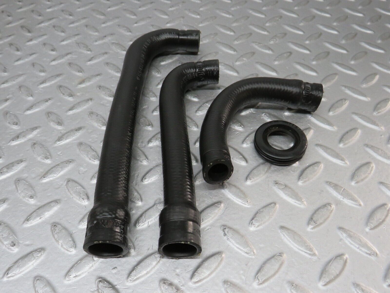 36282 Mercedes-Benz W126 420SE Heater Hose Pipe Set 1268320294 1268320394 1268321294