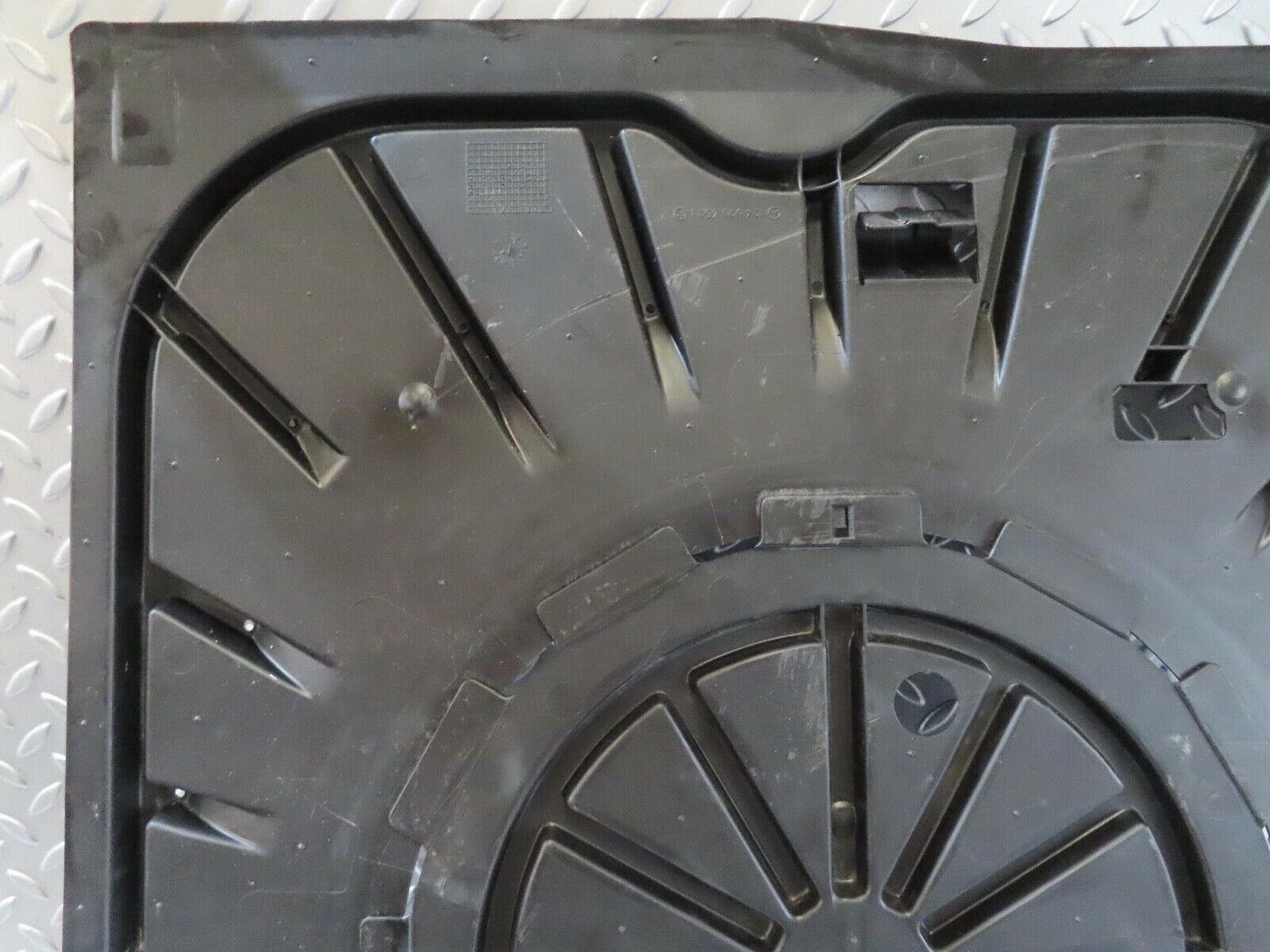 16735 Mercedes-Benz W124 260E Spare Wheel Cover 1246934533