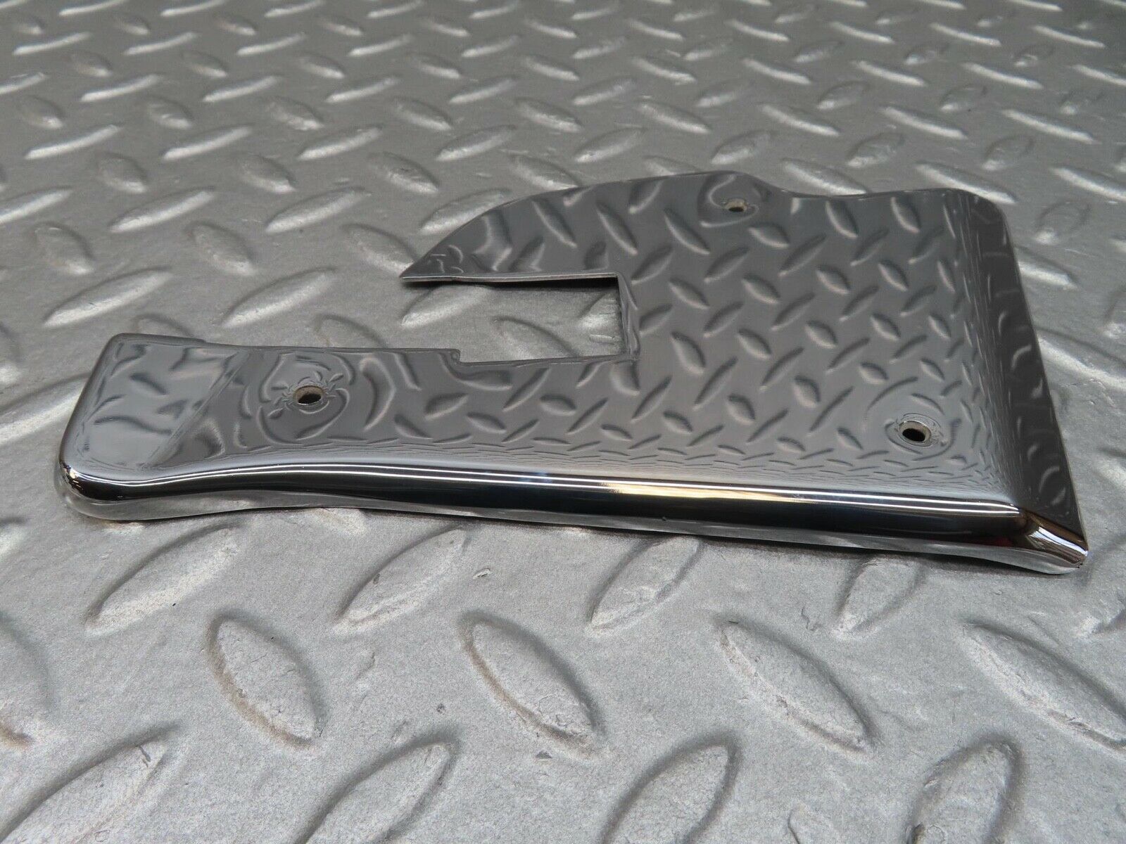 13976 Mercedes-Benz C107 280SLC Right Door Chrome Cover