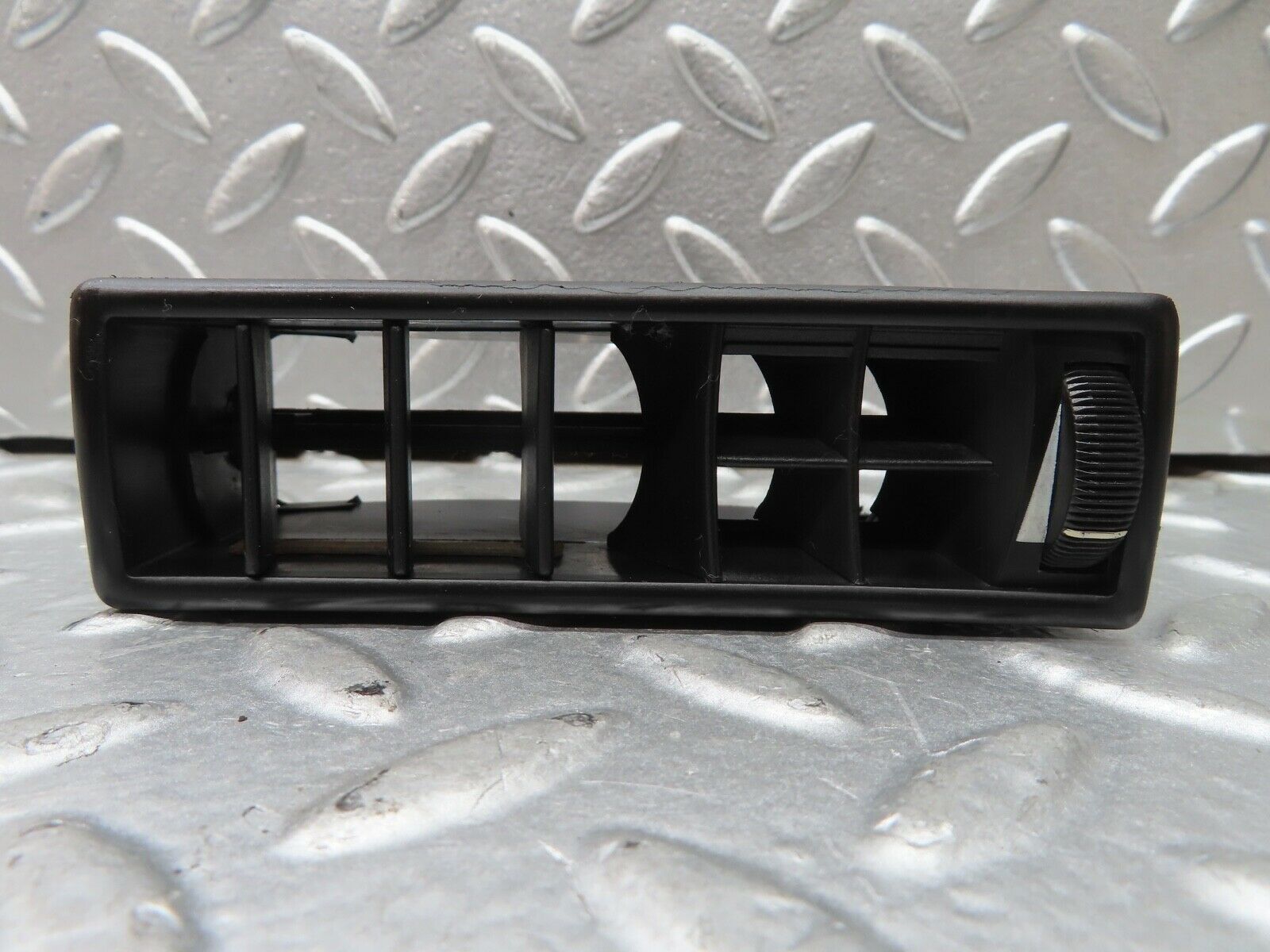 21666 Mercedes-Benz W126 300SE Dashboard Air Vent Left Side 1268310742