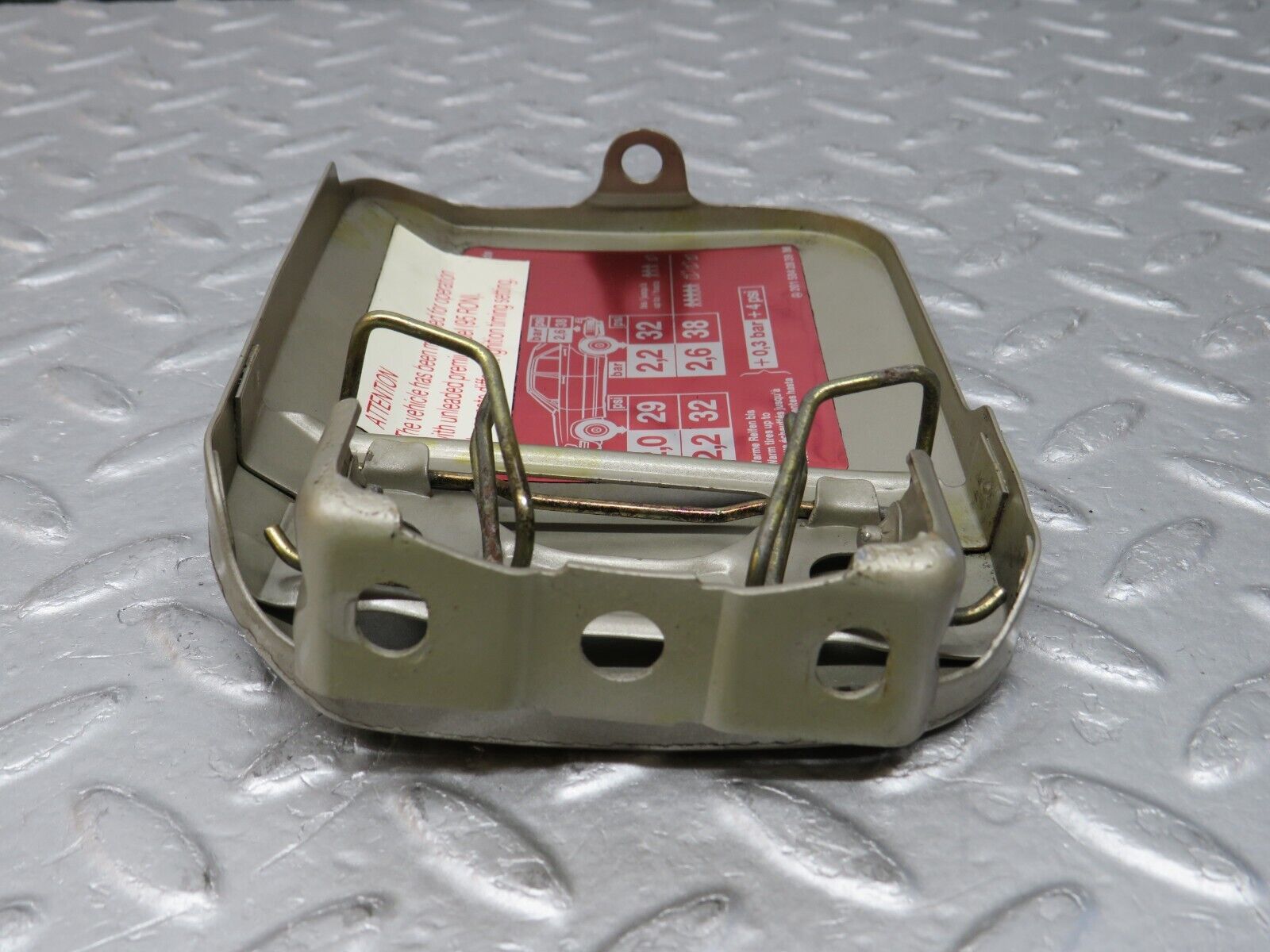 36548 Mercedes-Benz W201 190E 2.0L Fuel Tank Flap Cap 2015842839