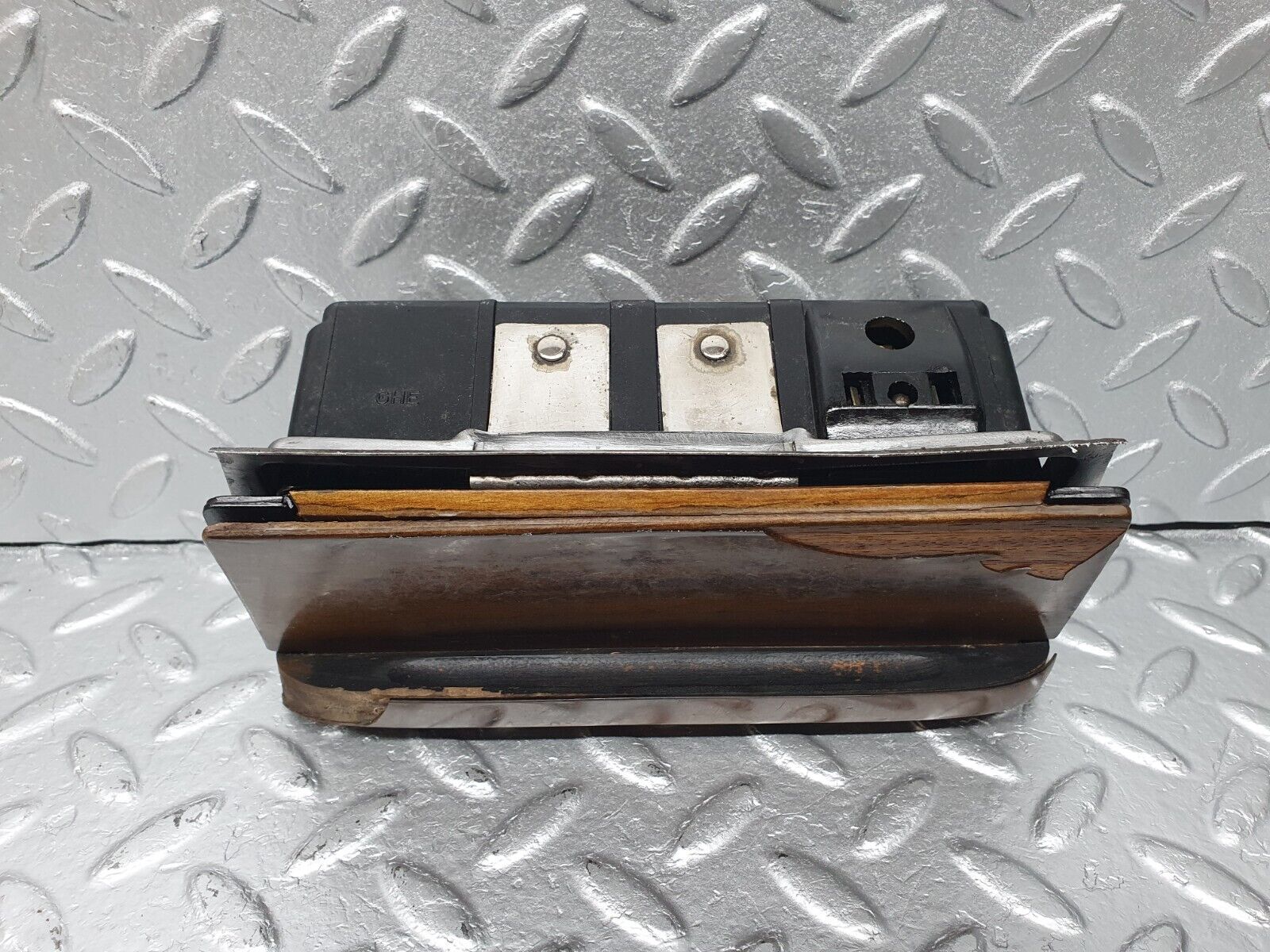 40718 Mercedes-Benz W123 300D Centre Console Ashtray Wood Finish