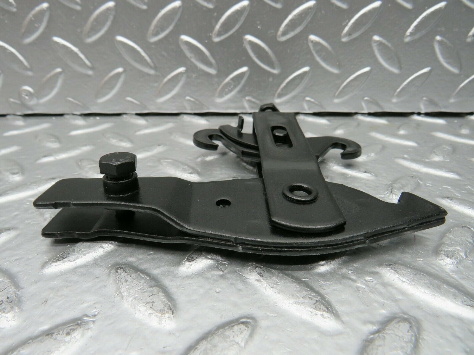 22585 Mercedes-Benz C124 E220 Coupe Handbrake Regulator