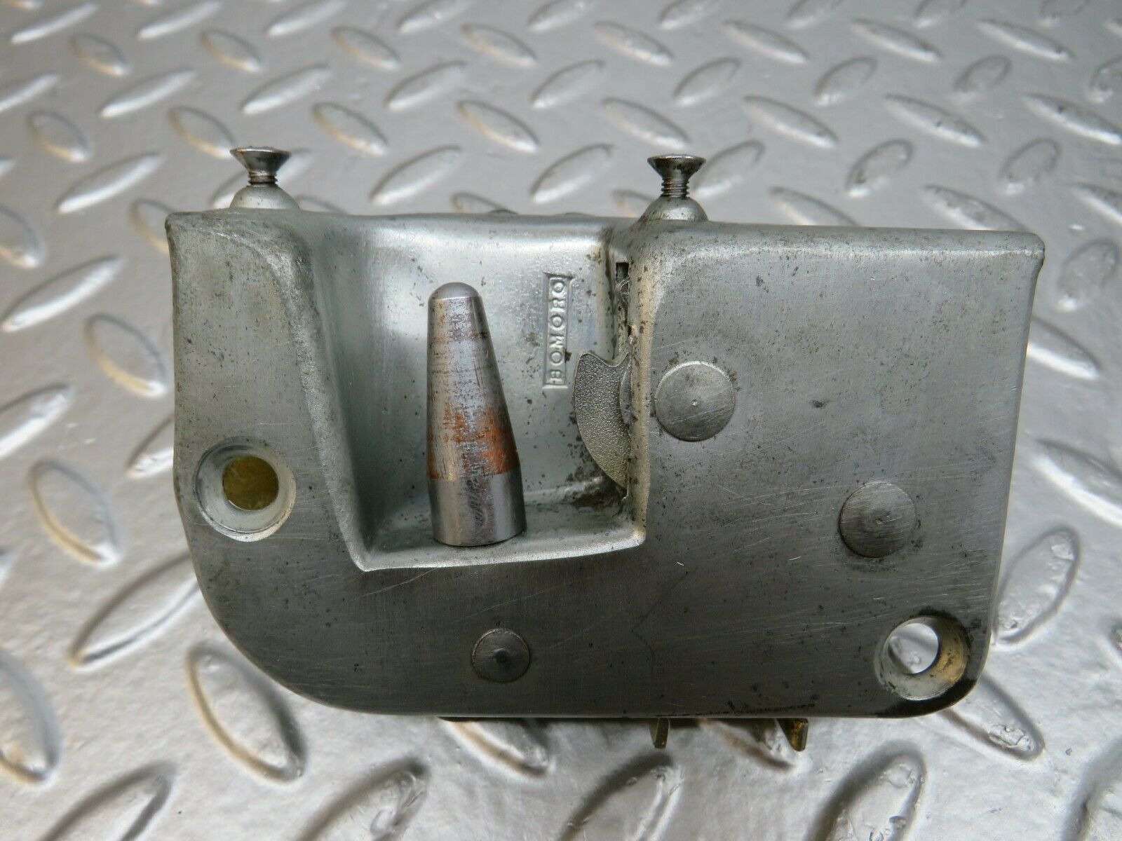 24571 Mercedes-Benz W108 Rear Left Door Lock Mechanism