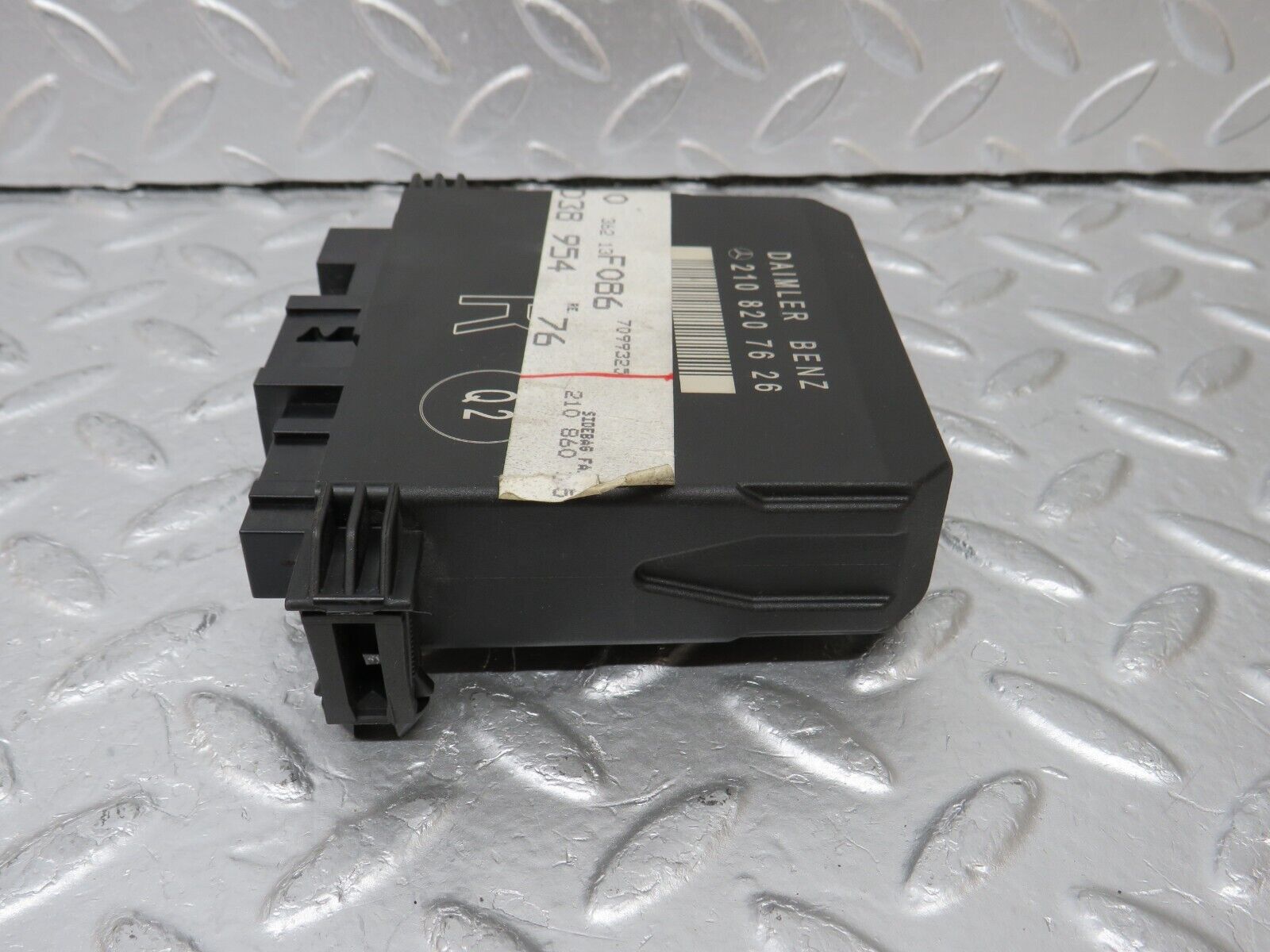 34759 Mercedes-Benz W210 320E Door Control Unit Front Right 2108207626