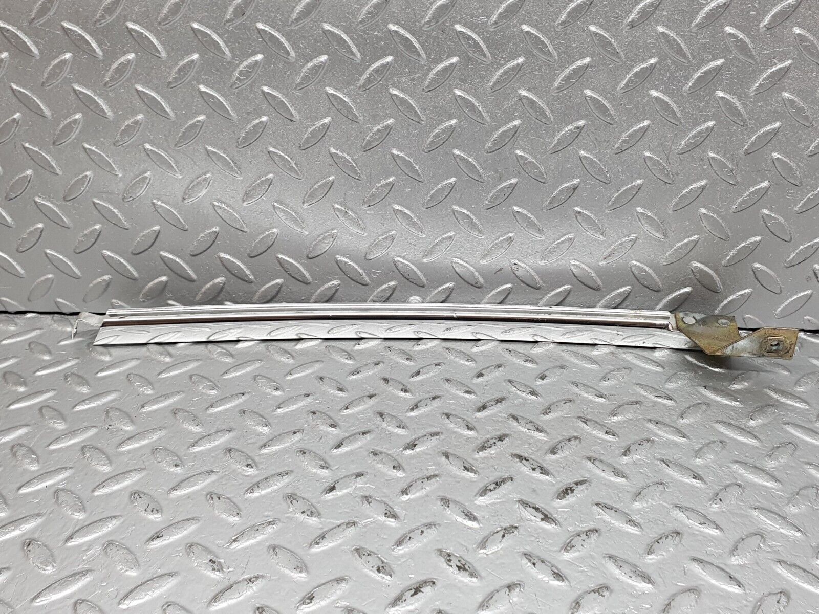 41177 Mercedes-Benz W126 300SE Rear Right Door Chrome Window Channel