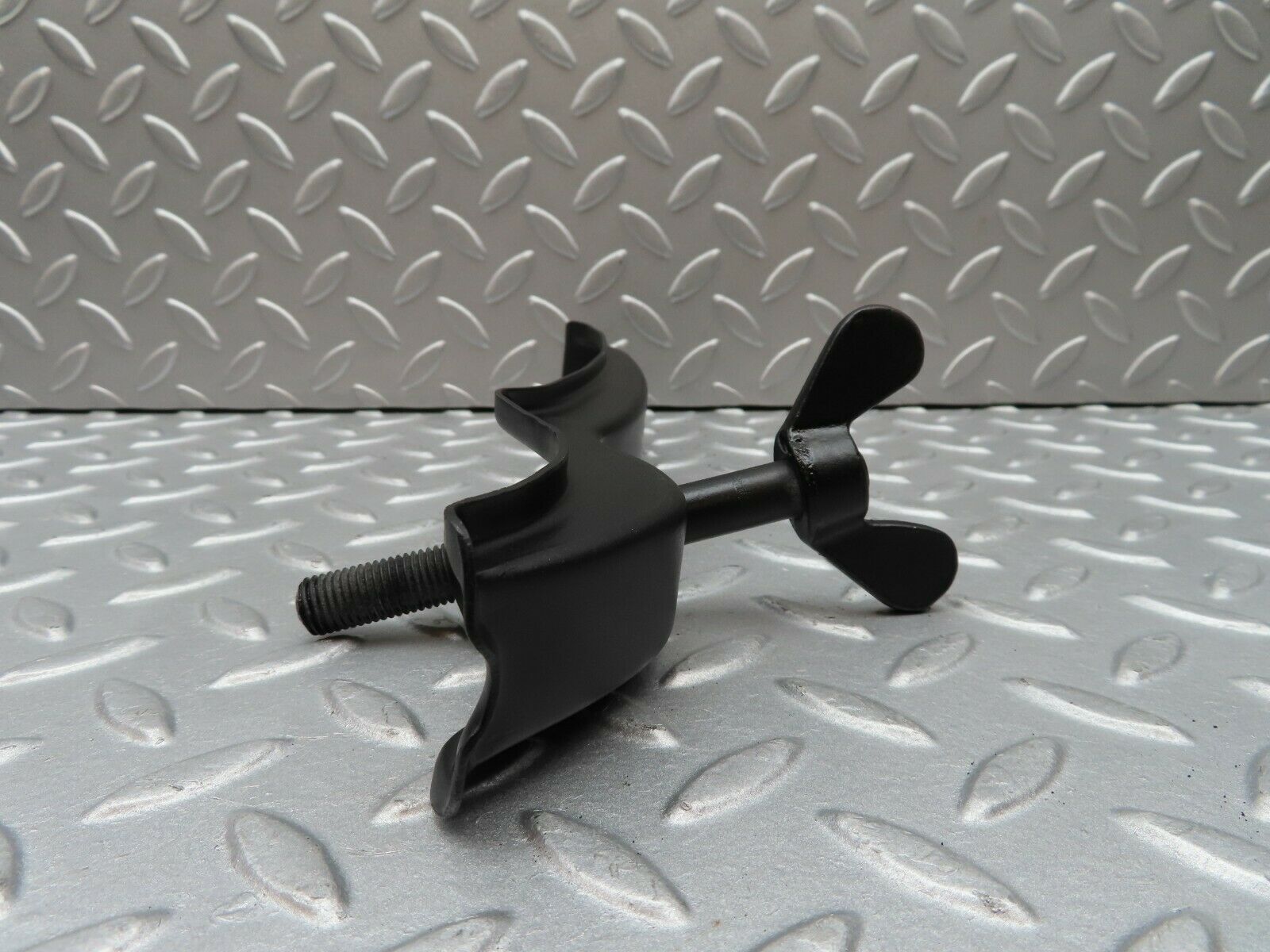 3609 Mercedes-Benz W108 280SE Spare Wheel Holder