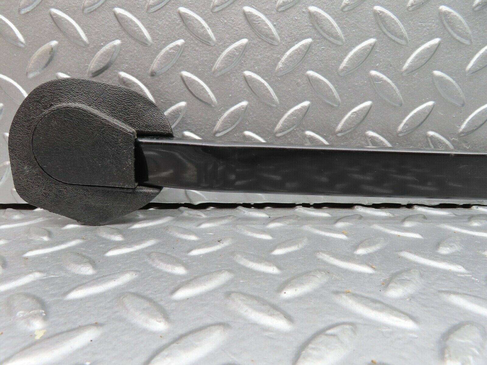 21133 Mercedes-Benz W123 230E Right Seat Belt Runner With Cover 1239192620