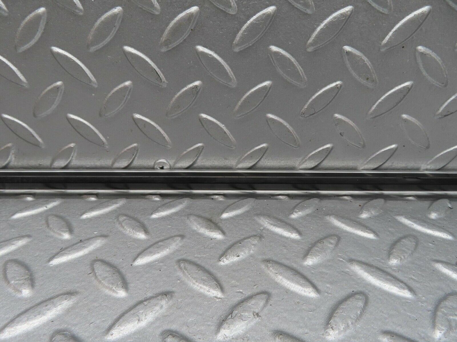 12940 Mercedes-Benz W111 220SE Front Right Centre Fender Wing Moulding Trim