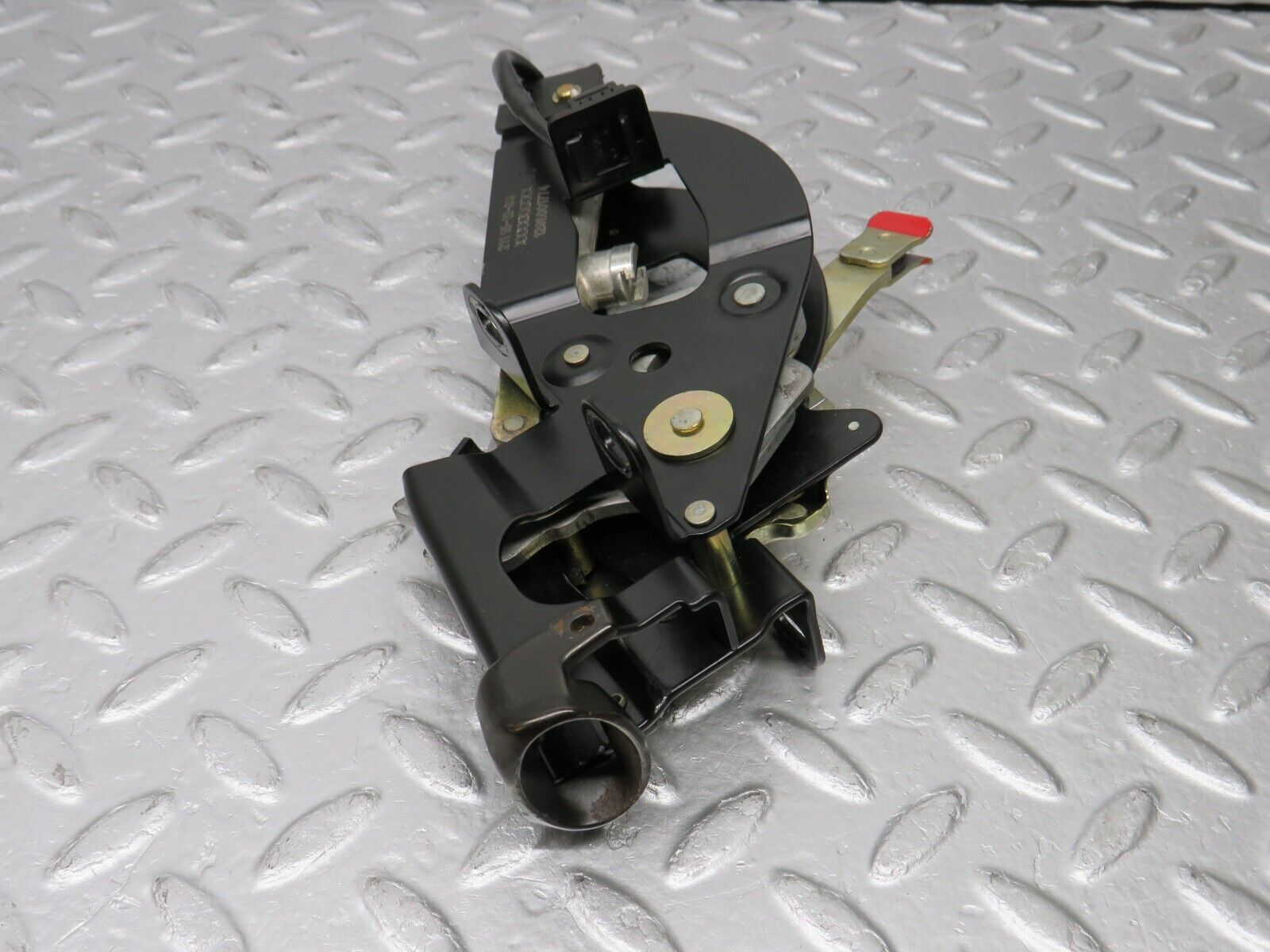 38357 Mercedes-Benz R129 280SL Coupe Rear Right Roof Lock Mechanism 1298001774 1298001274