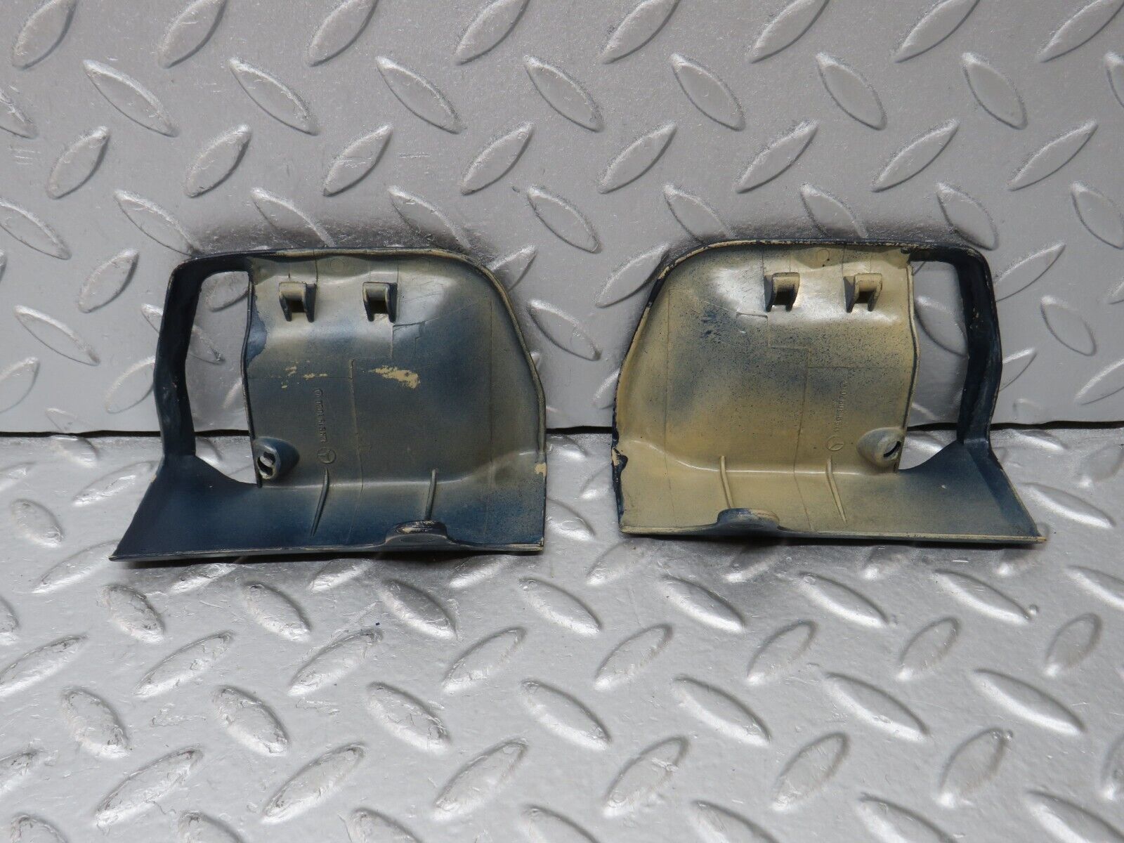 36840 Mercedes-Benz R129 300SL-24 Front Left Seat Release Trim 2x Blue 1299190920 1299191020