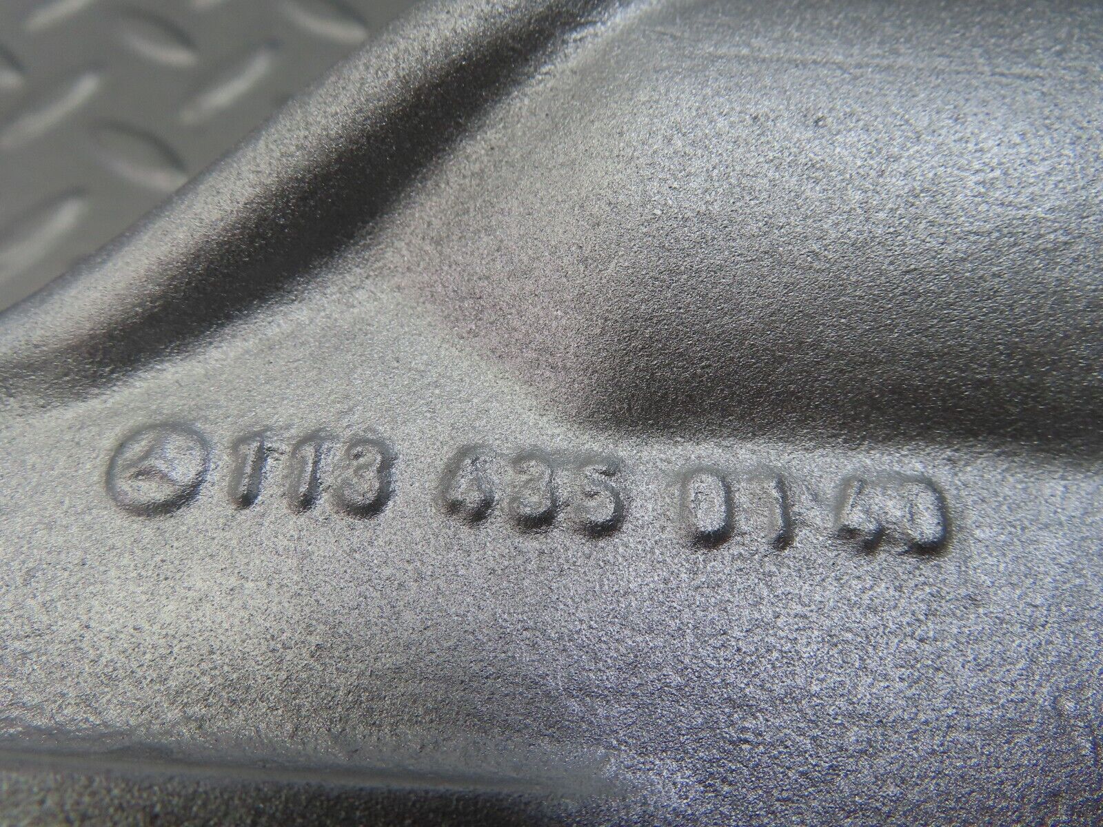 8322 Mercedes-Benz W111 Brake Booster Bracket Holder 1134350140