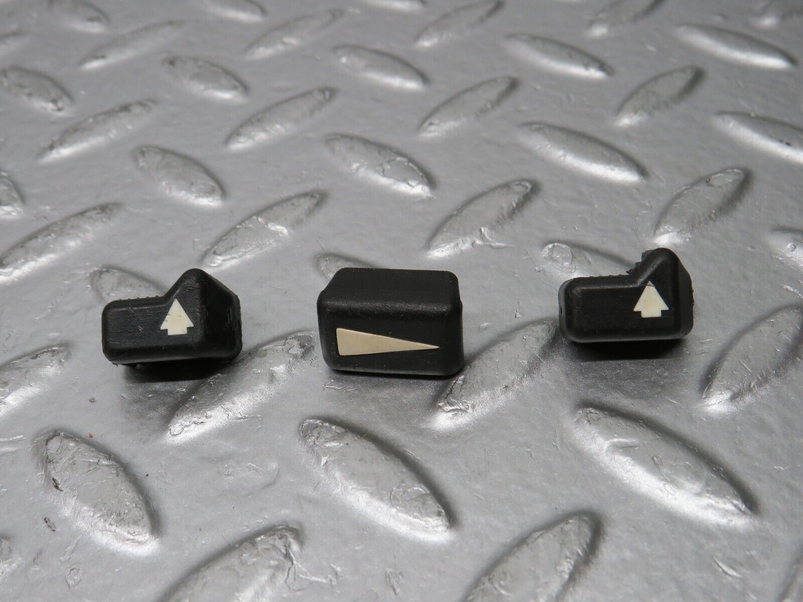 32184 Mercedes-Benz W123 230E Heater Control Knob Set