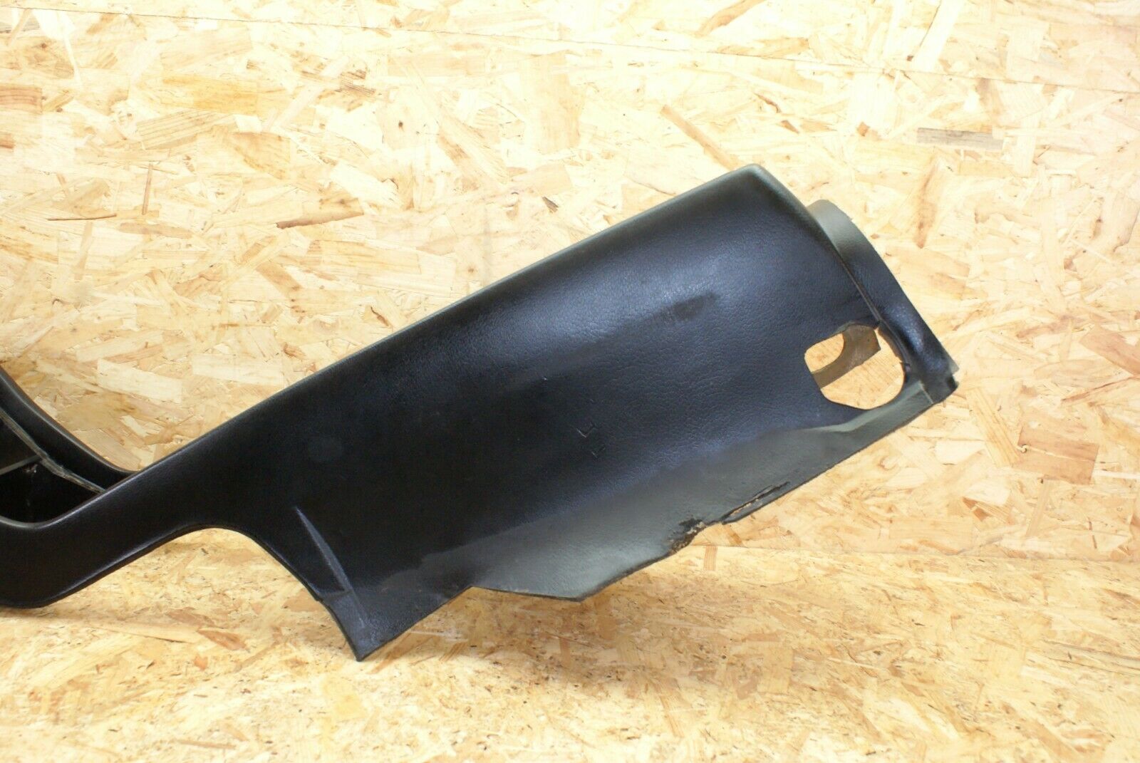 2347 Mercedes-Benz W123 280E Centre Console Black