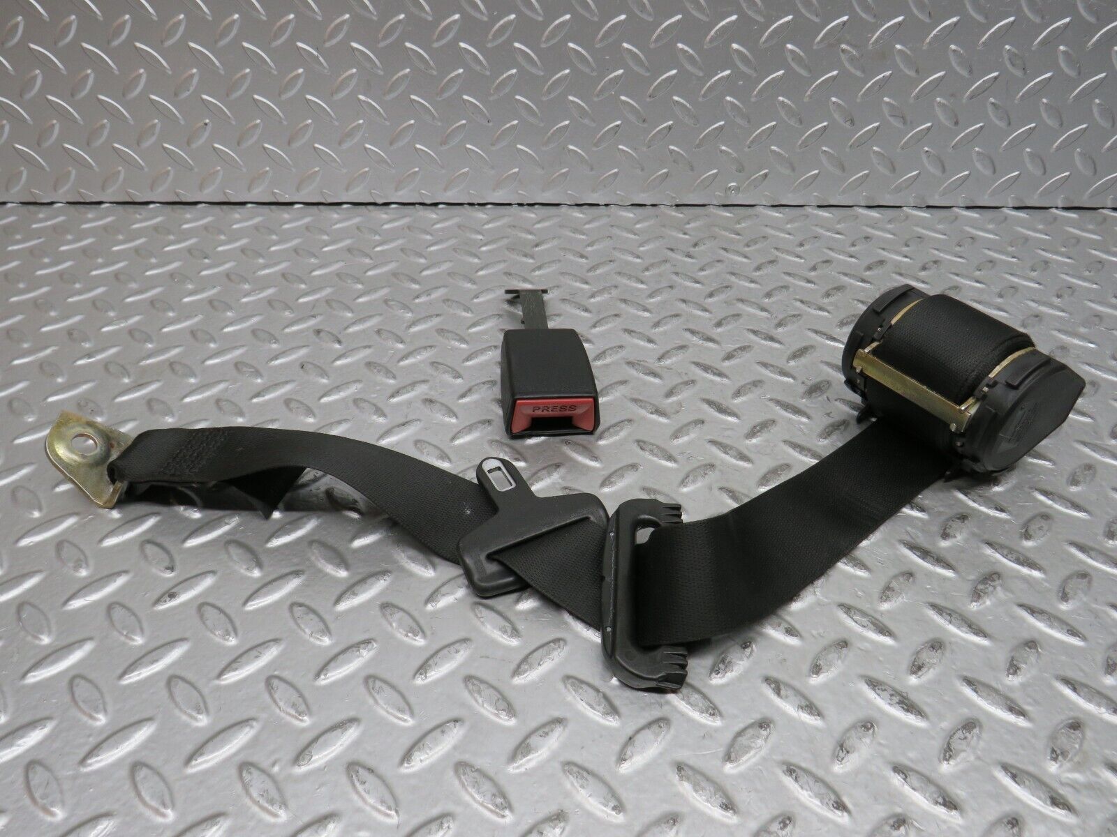 29160 Mercedes-Benz C124 320CE Seat Belt With Buckle Rear Left 1248601486