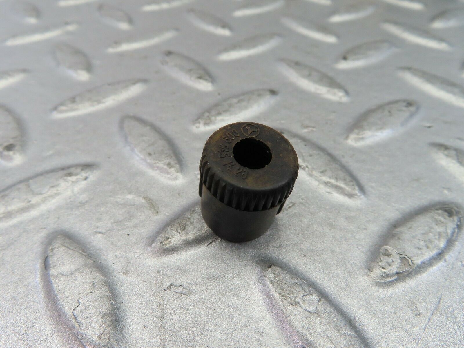 9216 Mercedes-Benz W114 Carburettor Float Chamber Ventilation Valve