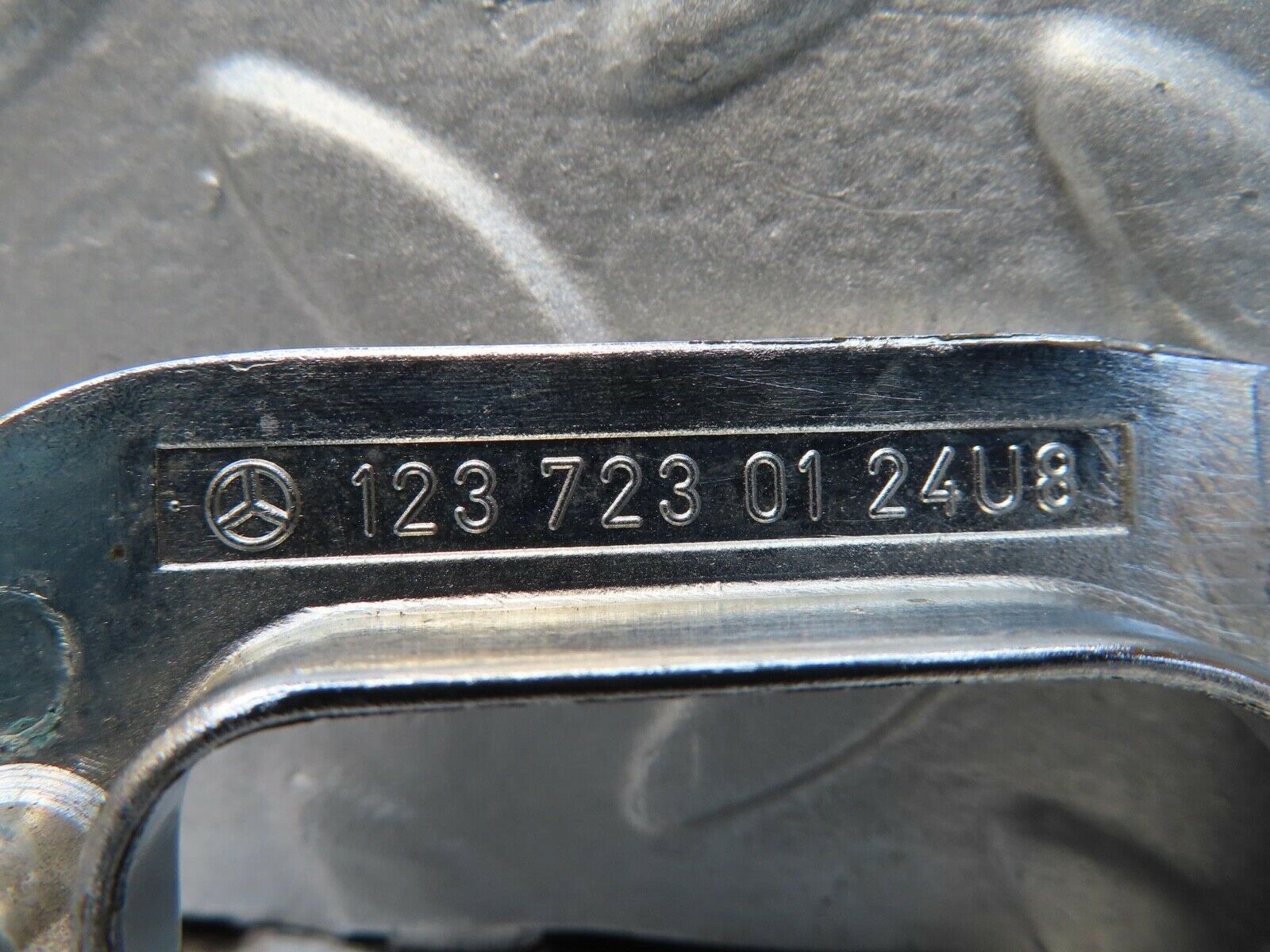 16040 Mercedes-Benz W123 280E Left Interior Chrome Door Latch Trim 1237230124