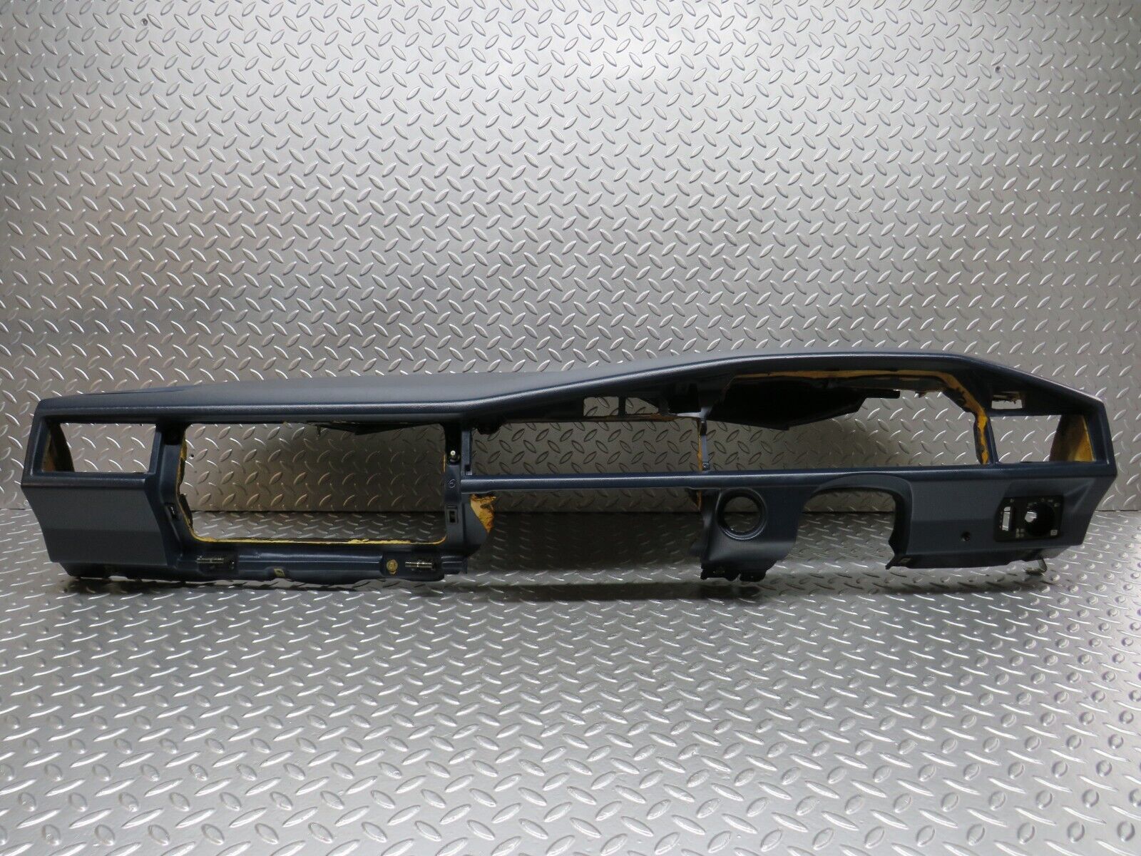 25166 Mercedes-Benz W201 190D Dashboard Blue