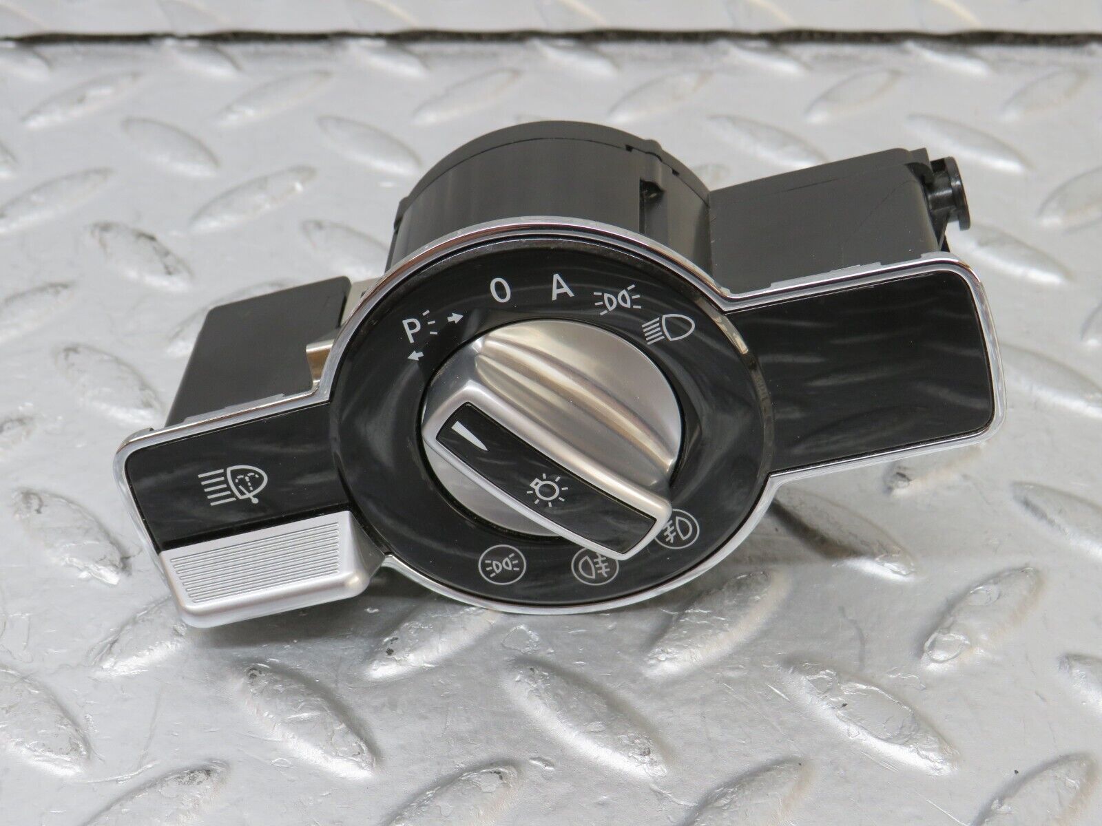 35141 Mercedes-Benz W221 Headlight Switch 2215451104