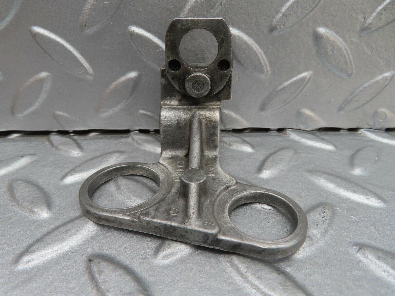 16127 Mercedes-Benz W123 280E Crankshaft Sensor Holder Bracket 1101530440