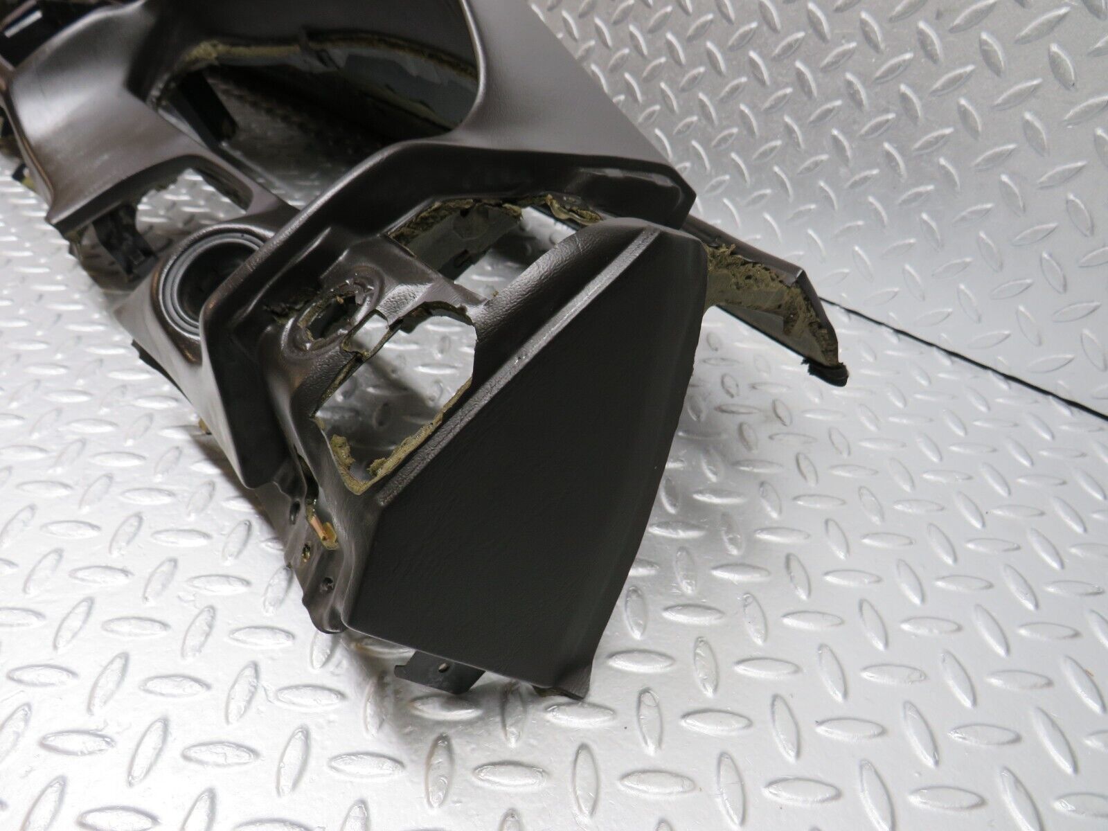 38610 Mercedes-Benz R129 280SL Coupe Dashboard Black