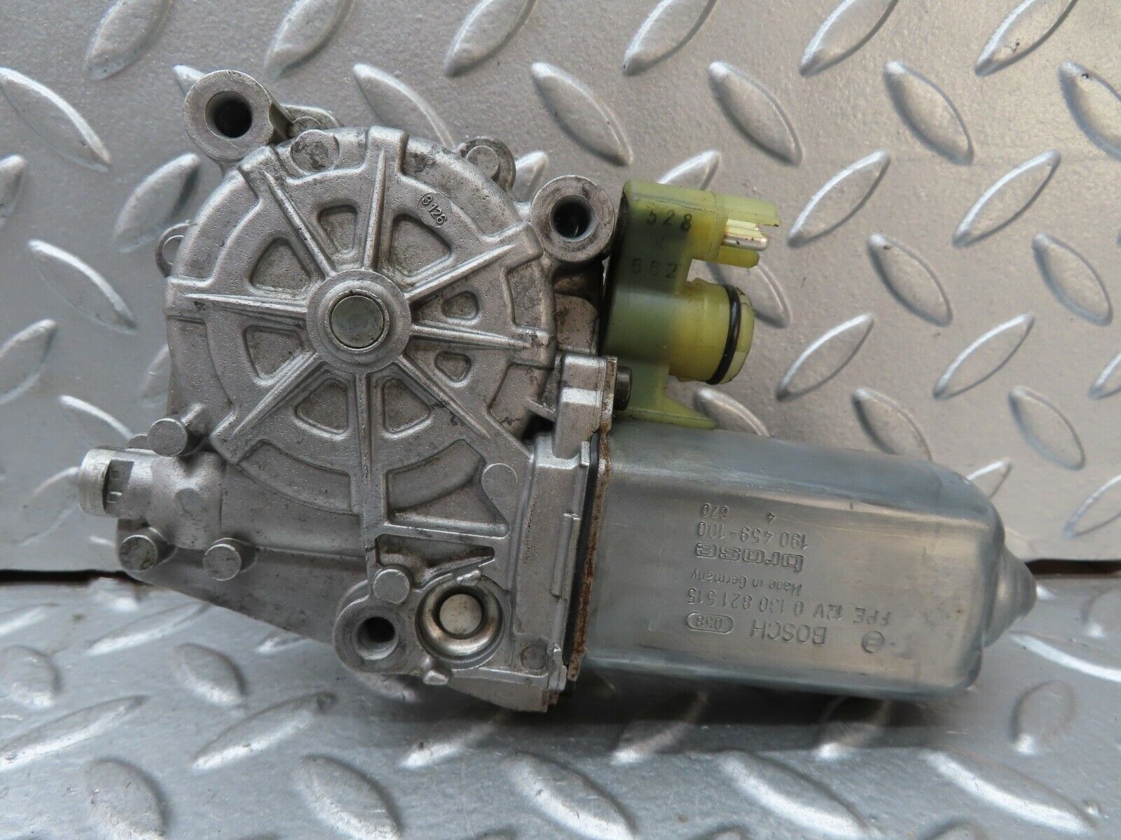 19520 Mercedes-Benz C140 CL420 Coupe Rear L Window Regulator Motor 0130821515